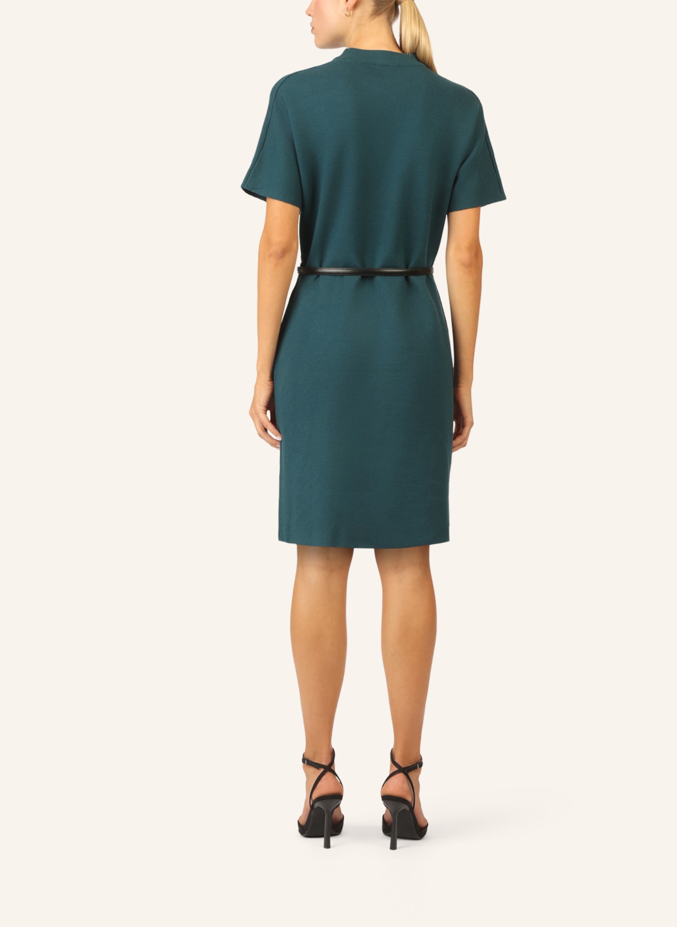 APART Strickkleid mit Gürtel: DUNKELGRÜN