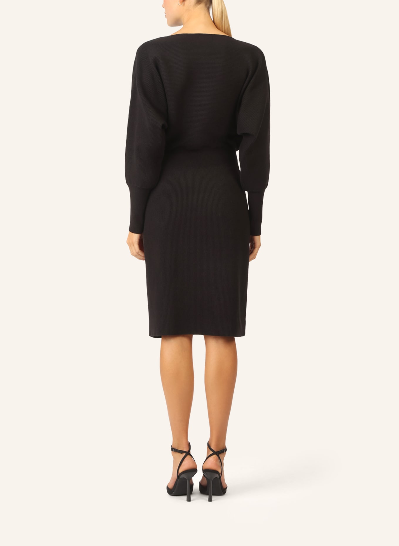 APART Strickkleid: SCHWARZ