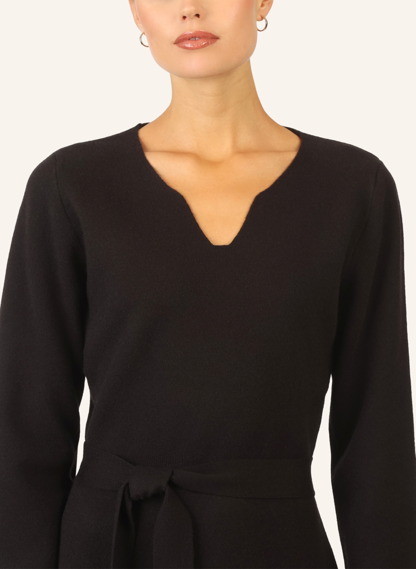 APART Strickkleid: SCHWARZ