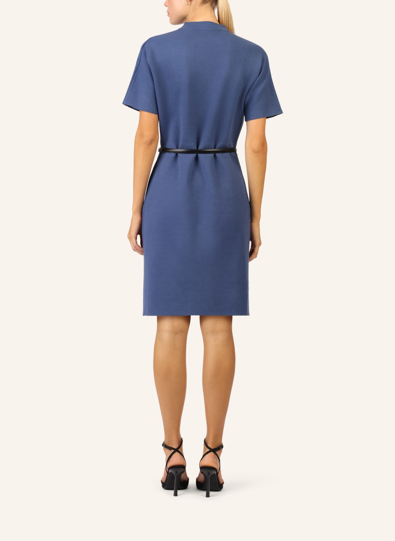 APART Strickkleid mit Gürtel: BLAU
