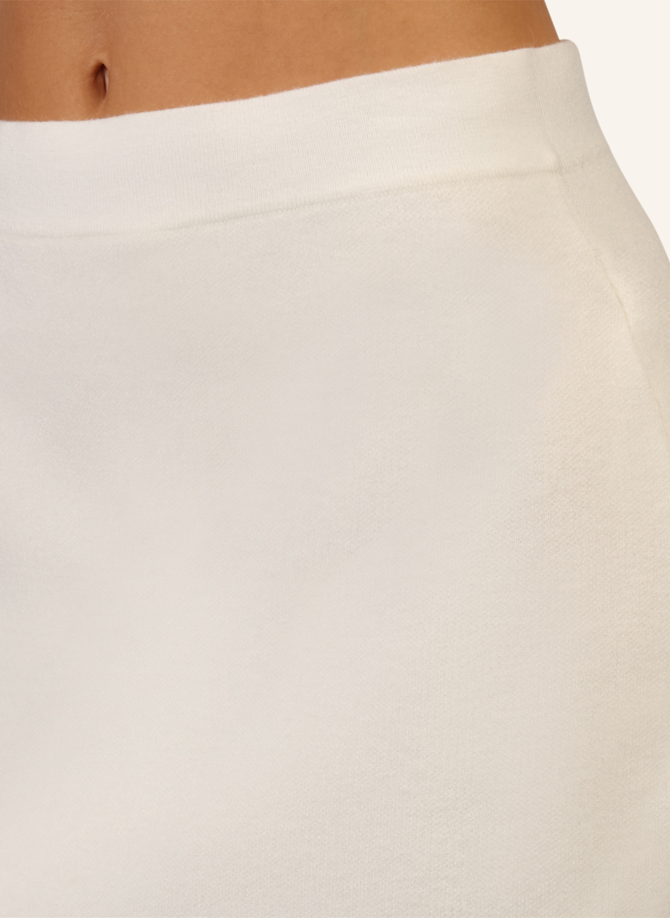 APART Strickrock: CREME