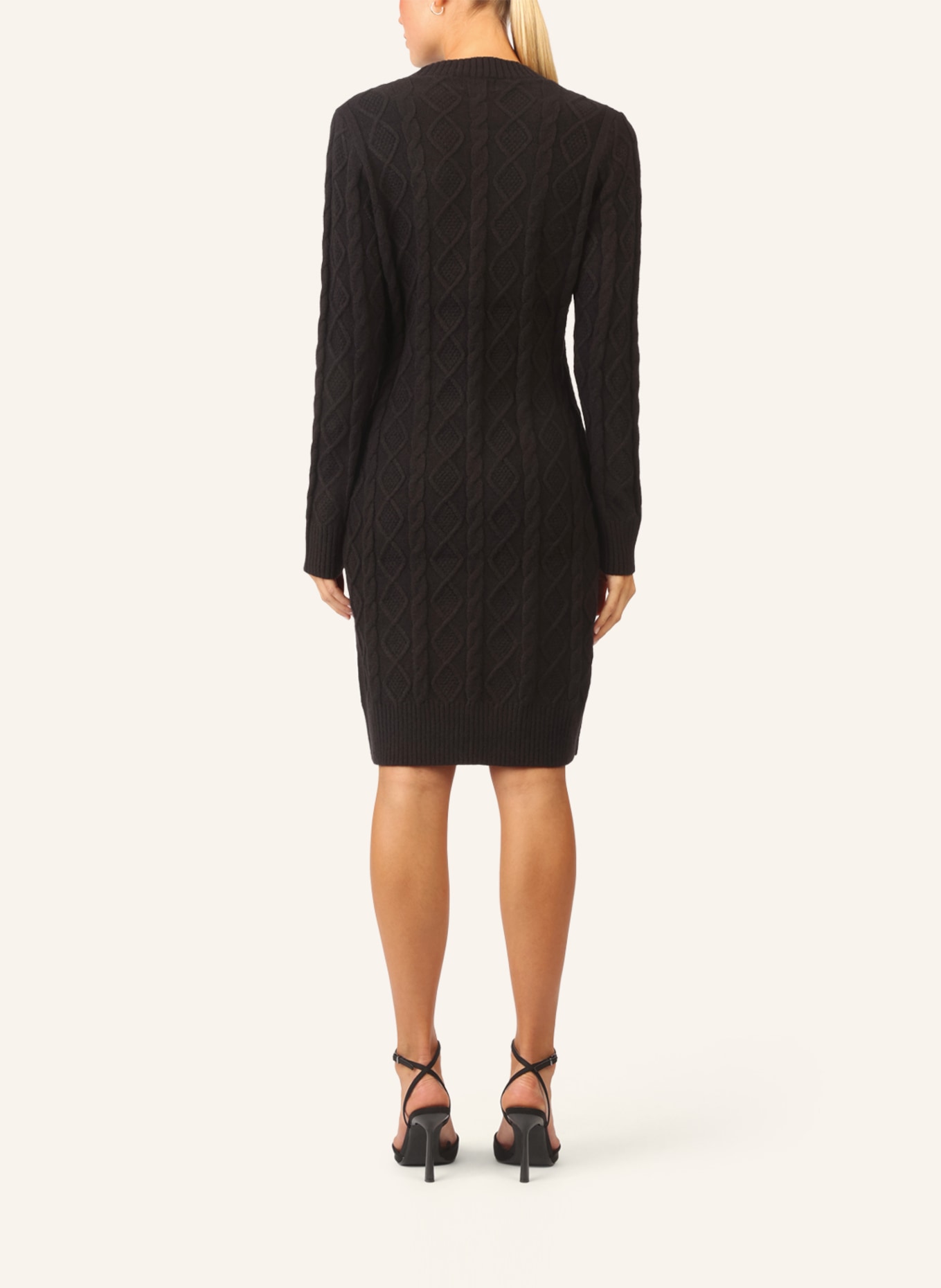 APART Strickkleid: SCHWARZ