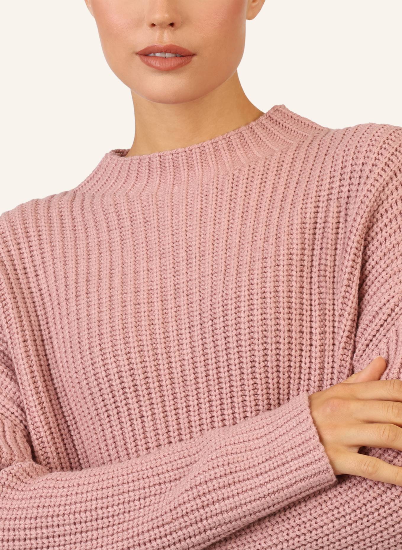 APART Oversized Pullover: HELLLILA