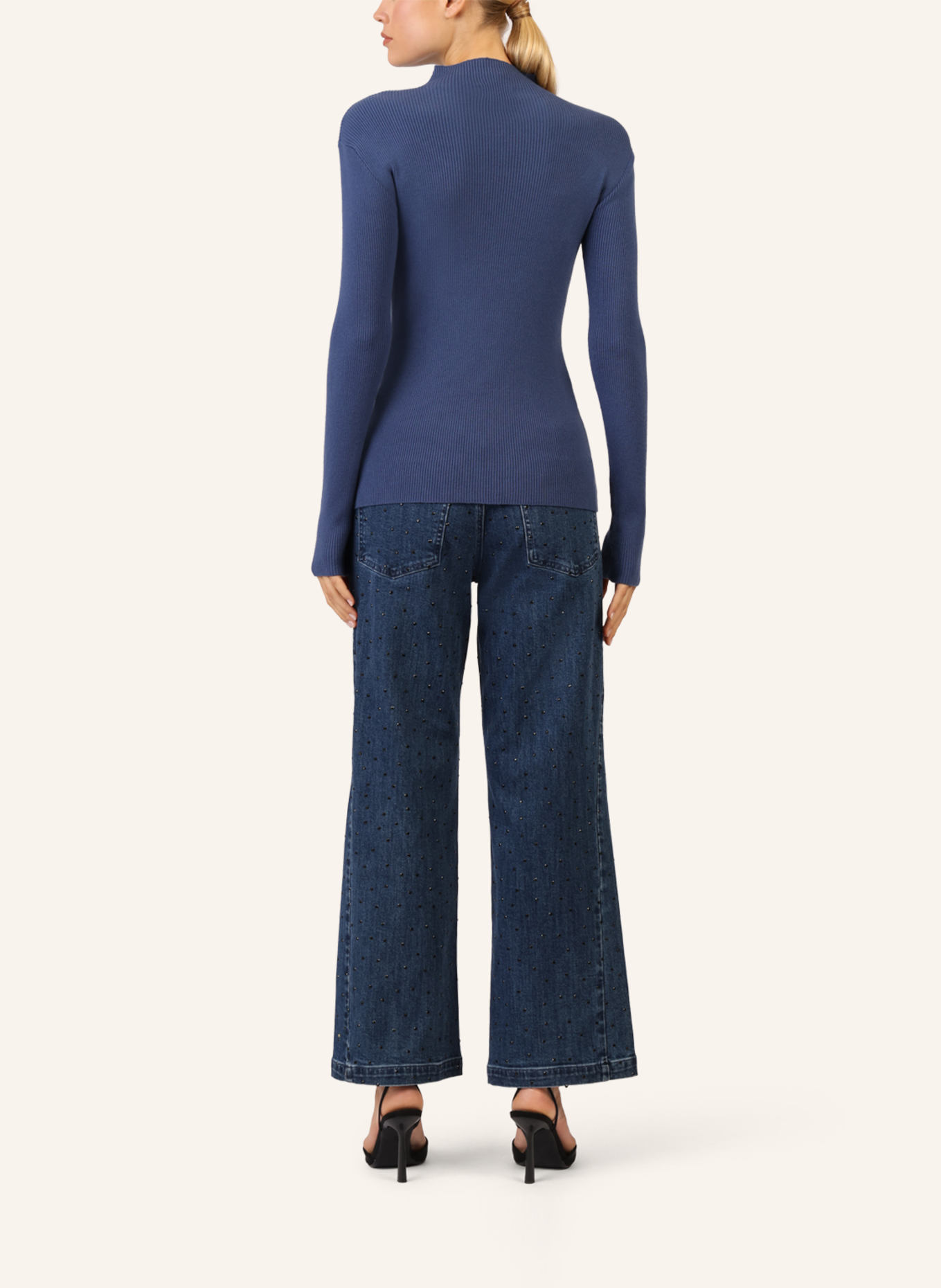 APART Pullover: BLAU