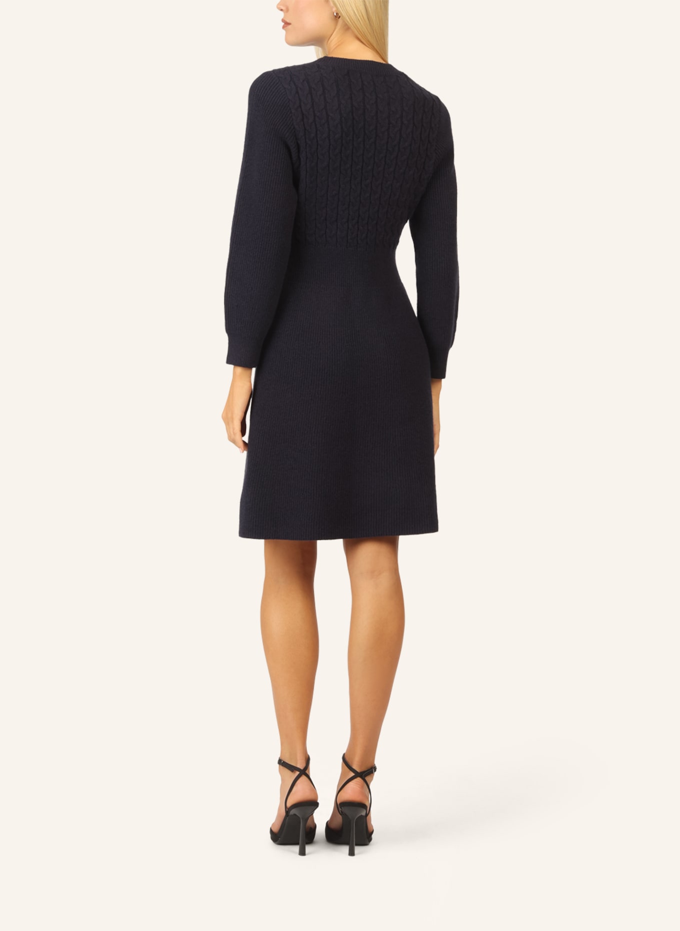 APART Strickkleid: DUNKELBLAU