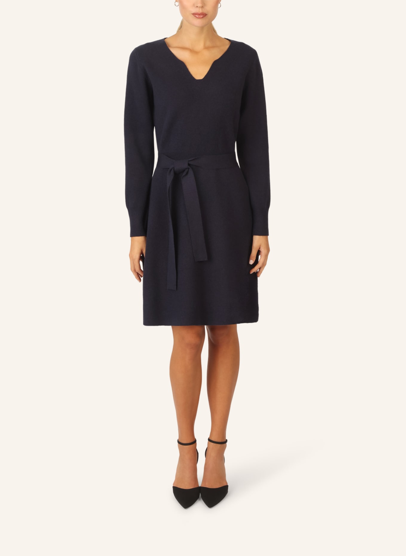 APART Strickkleid: DUNKELBLAU