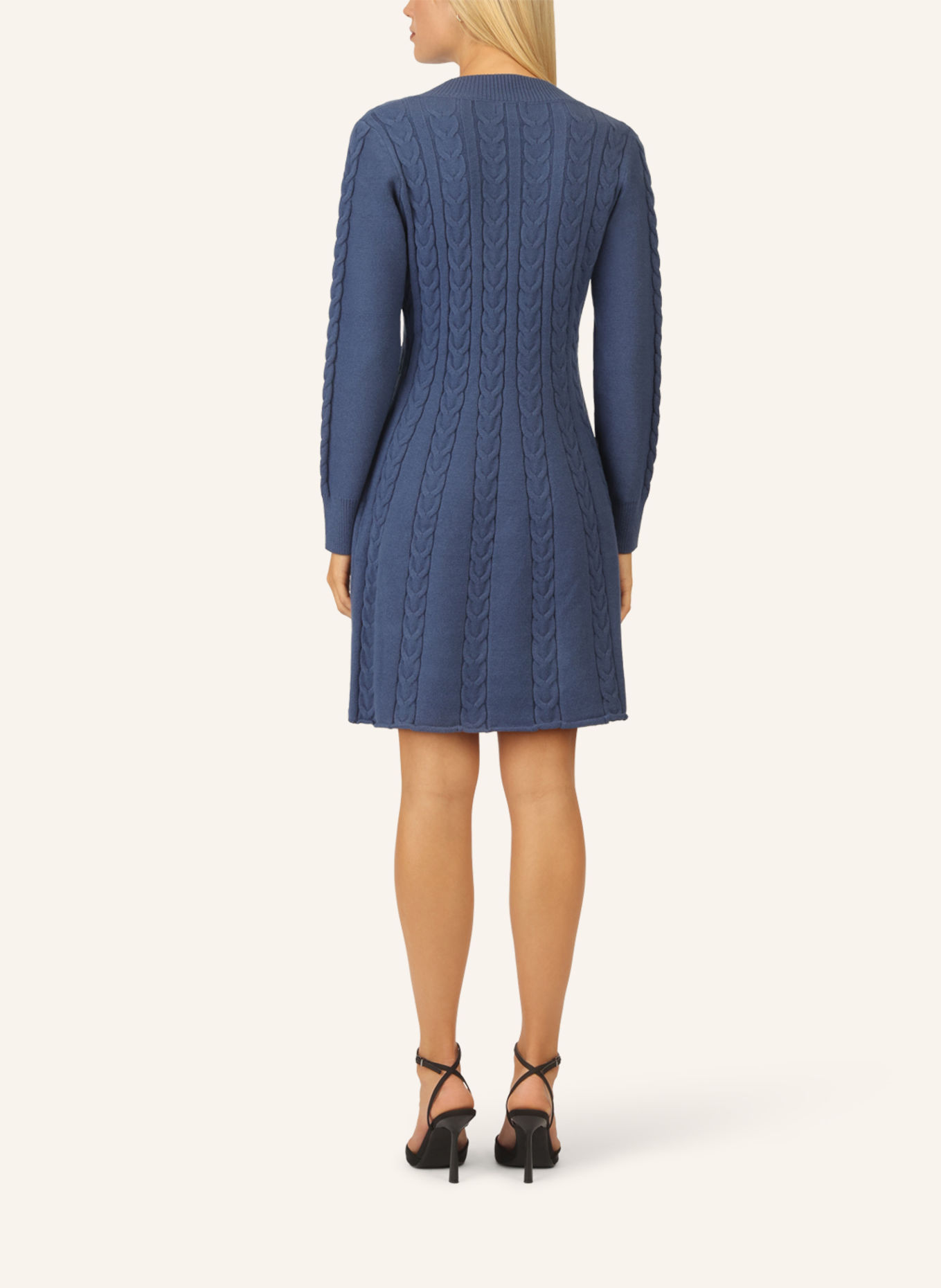 APART Strickkleid: BLAU