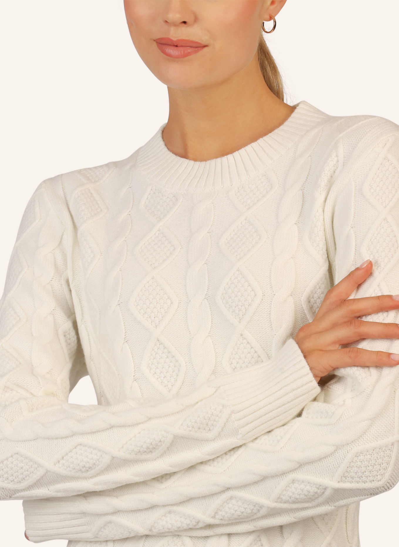 APART Strickkleid: CREME