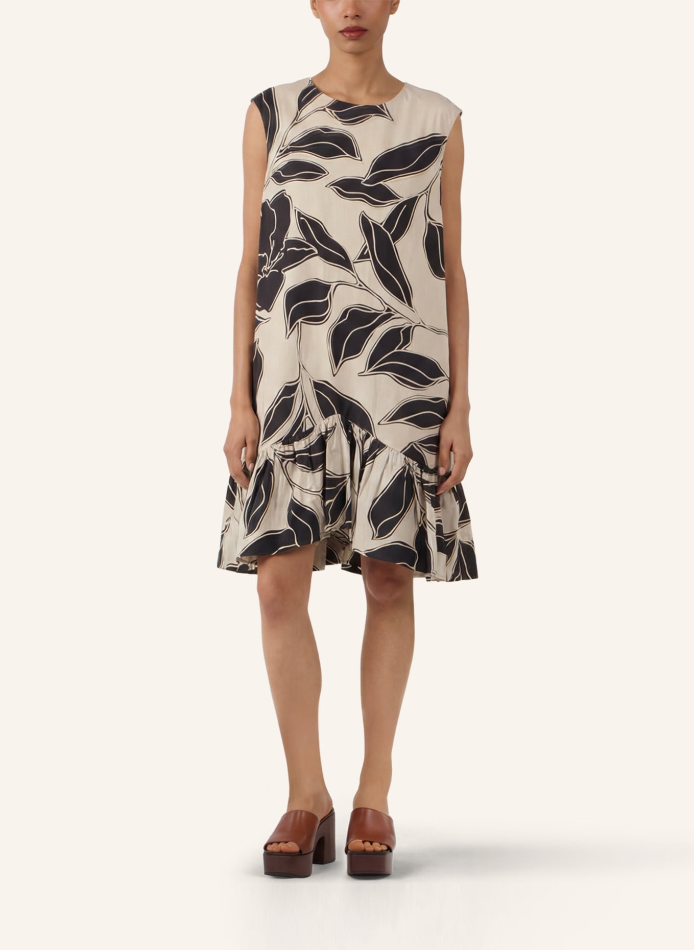 APART Kurzes Kleid: BEIGE/ SCHWARZ