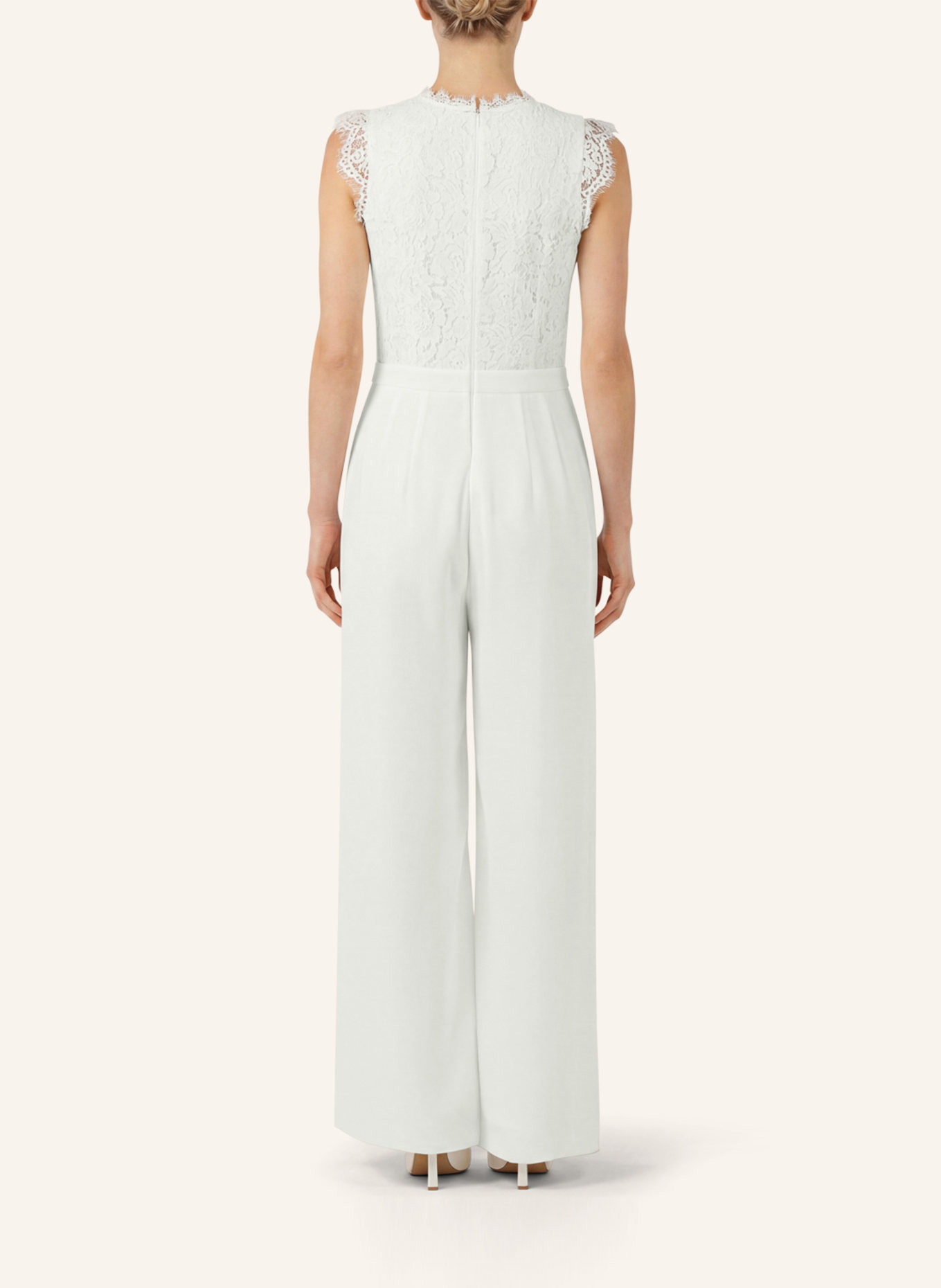 APART Overall mit Spitzenoberteil: CREME