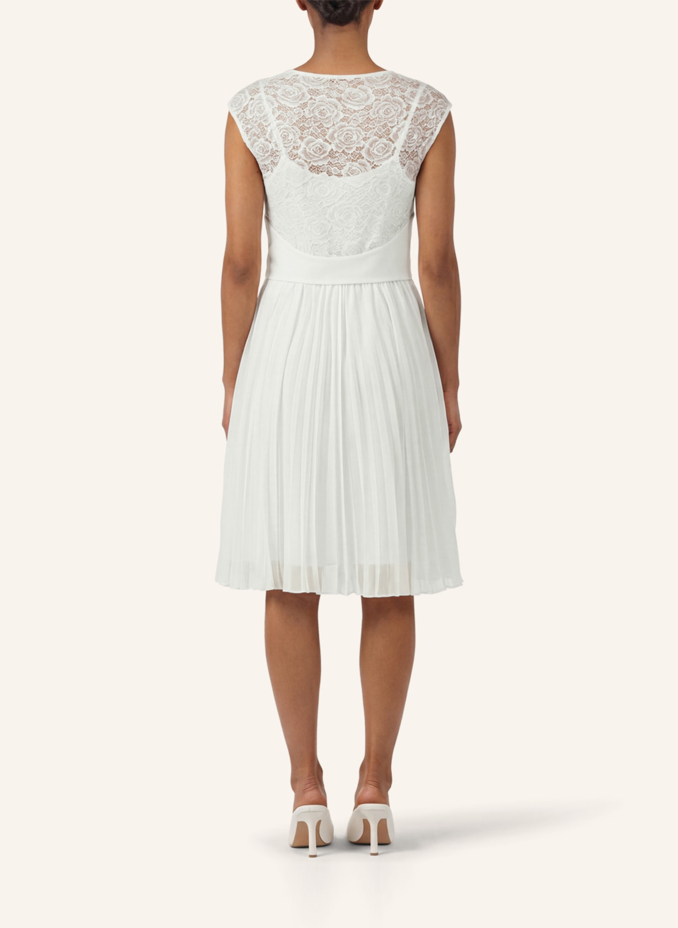 APART Cocktailkleid: CREME