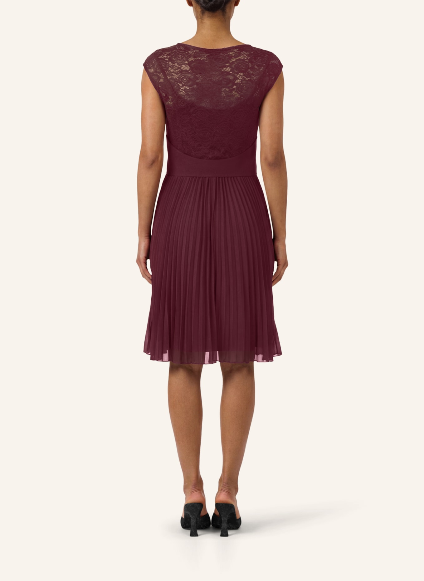 APART Cocktailkleid: ROT