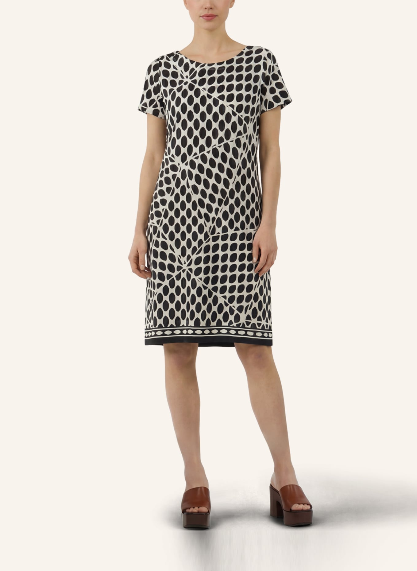 APART Jerseykleid: SCHWARZ/ CREME