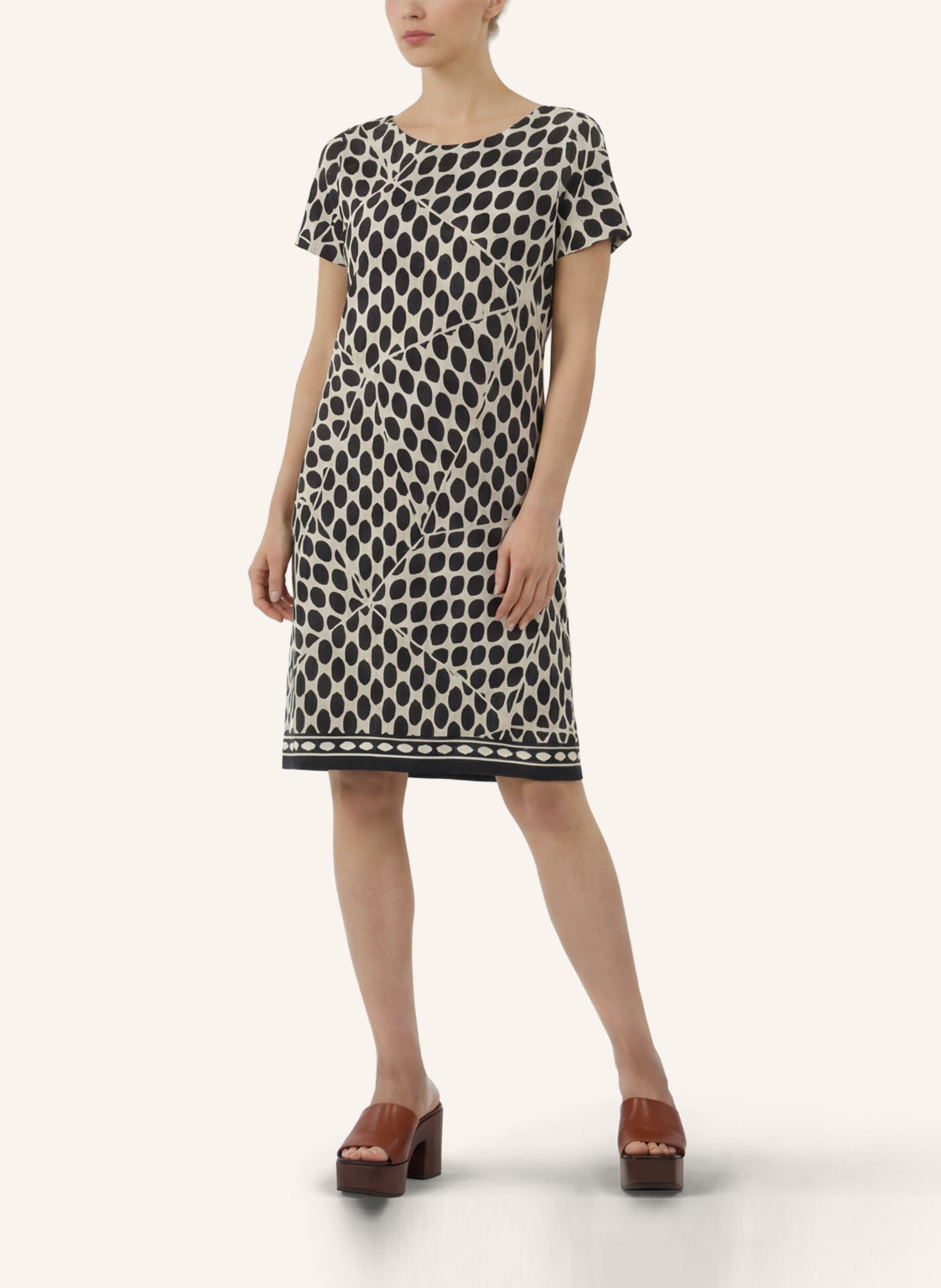 APART Jerseykleid: SCHWARZ / CREME