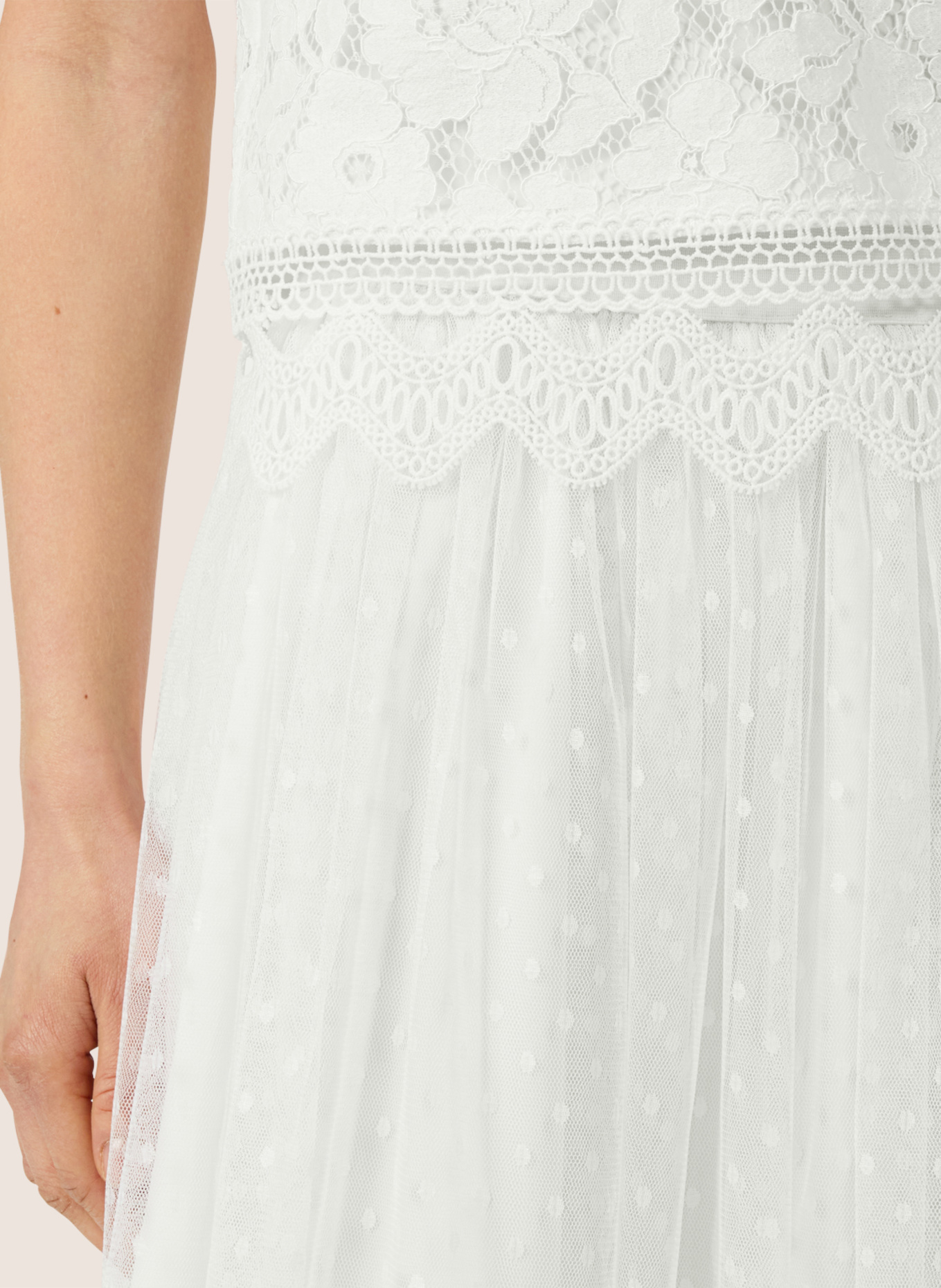 APART Tüllrock: CREME