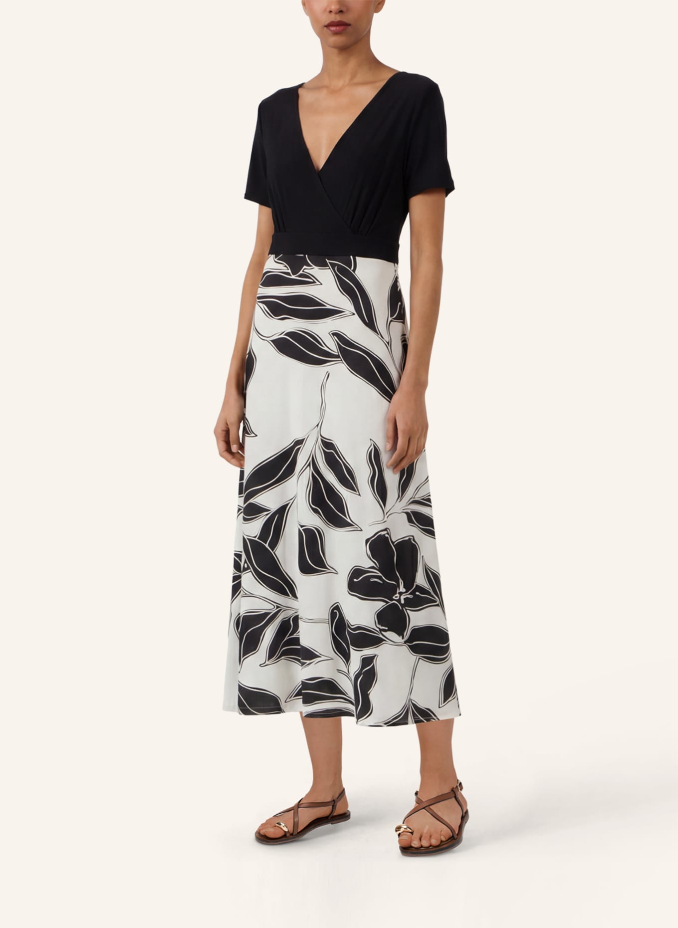 APART Midi Jerseykleid: SCHWARZ/ CREME