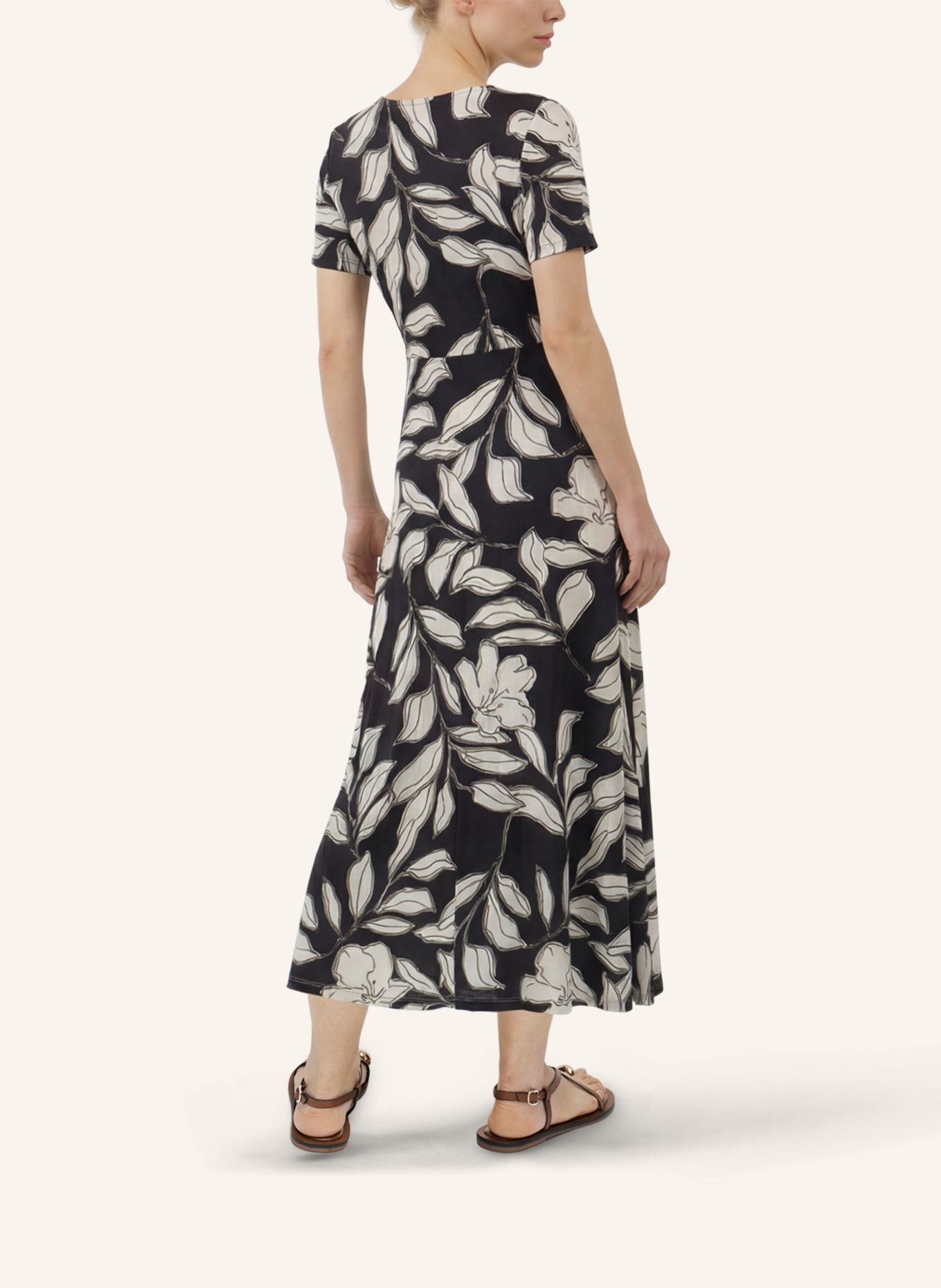 APART Midi Jerseykleid: SCHWARZ / CREME