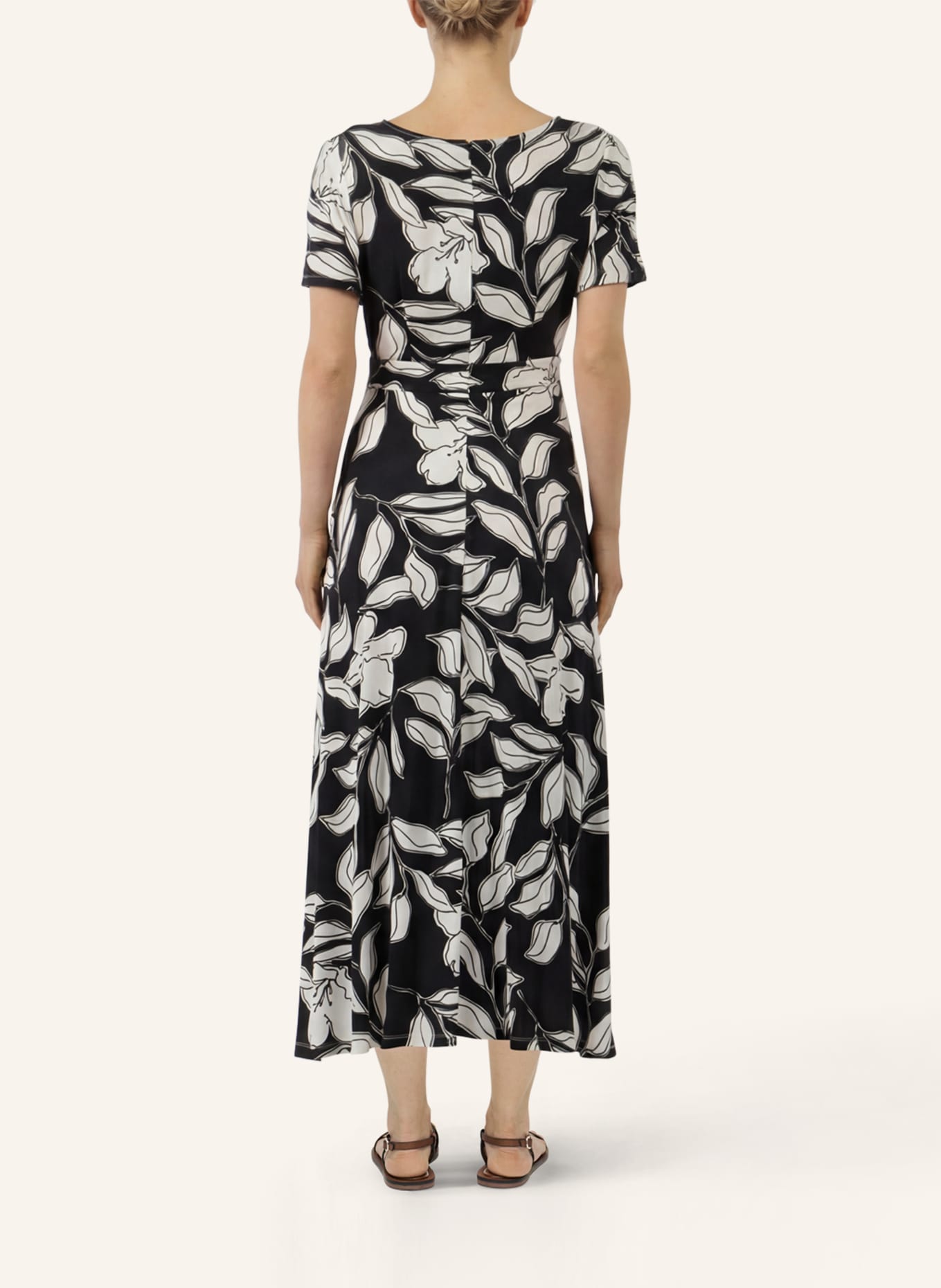 APART Midi Jerseykleid: SCHWARZ/ CREME