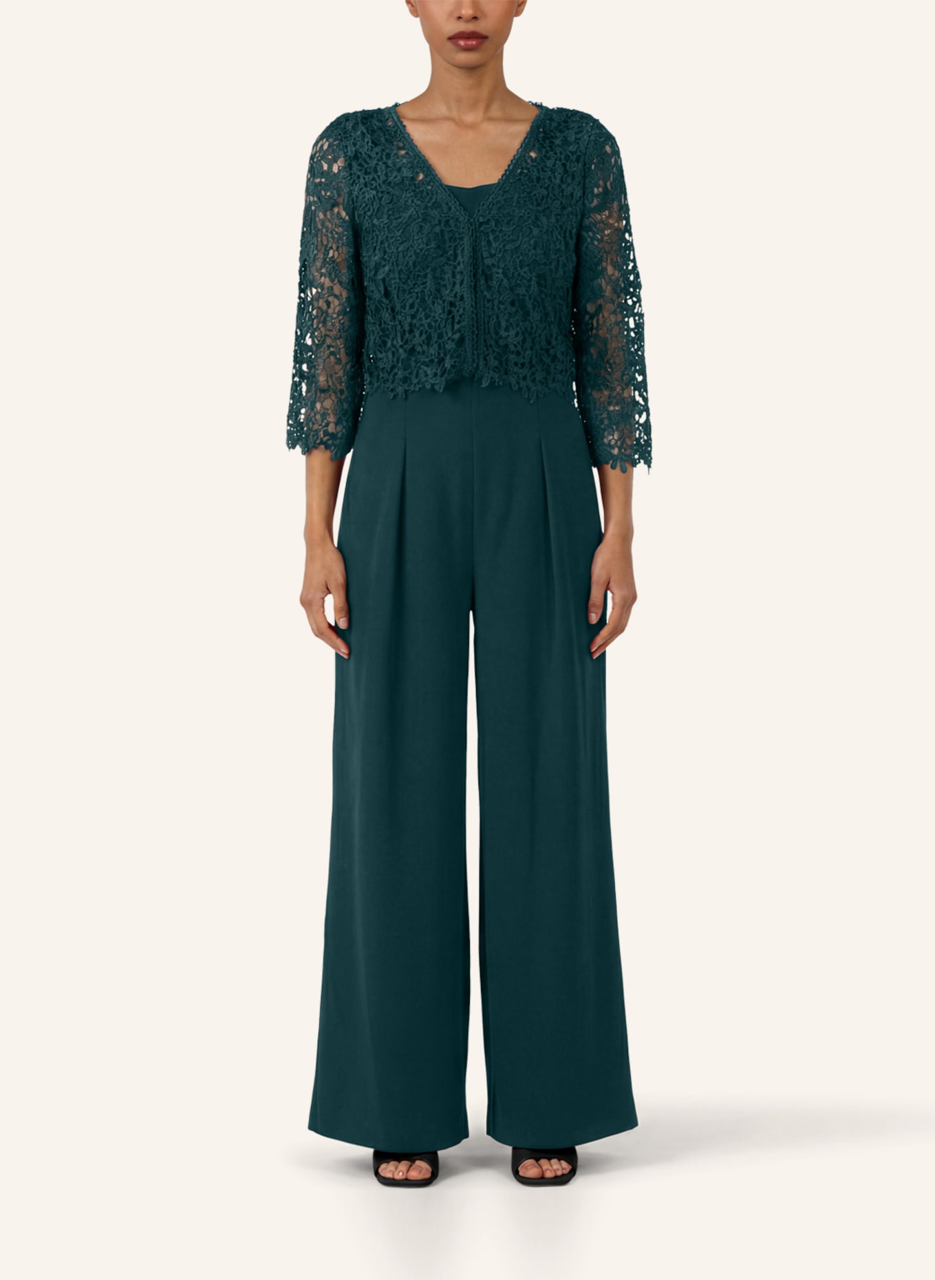 APART Overall mit Spitzenjäckchen: DUNKELGRÜN
