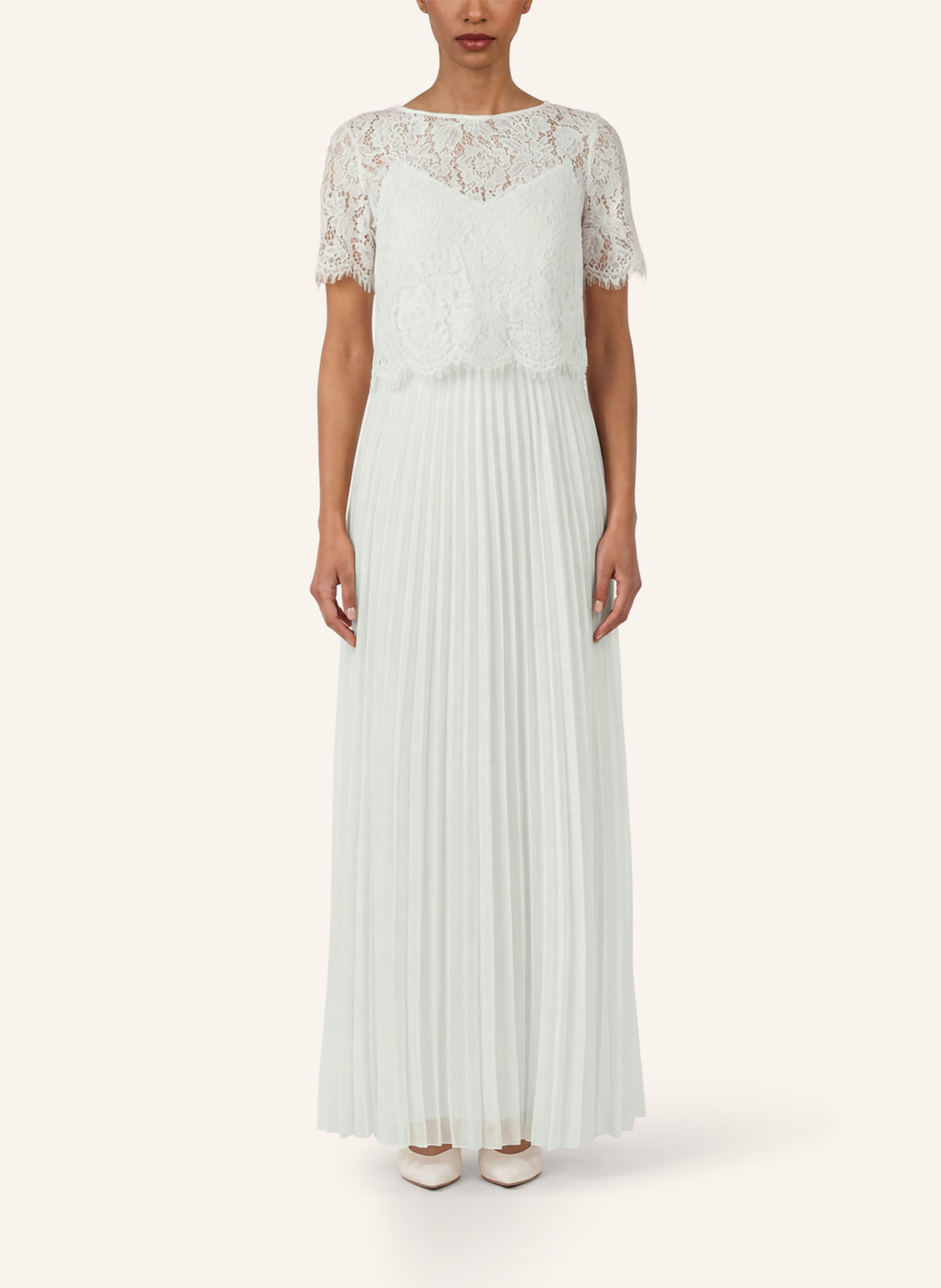 APART Set: Abendkleid und Blusenshirt aus Spitze: CREME