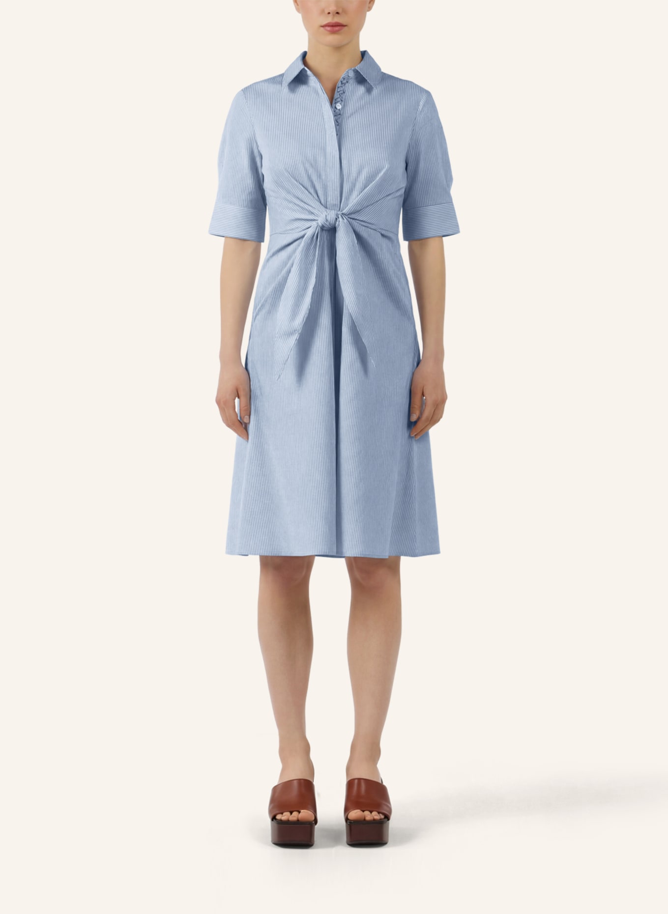 APART Kleid: HELLBLAU/ CREME
