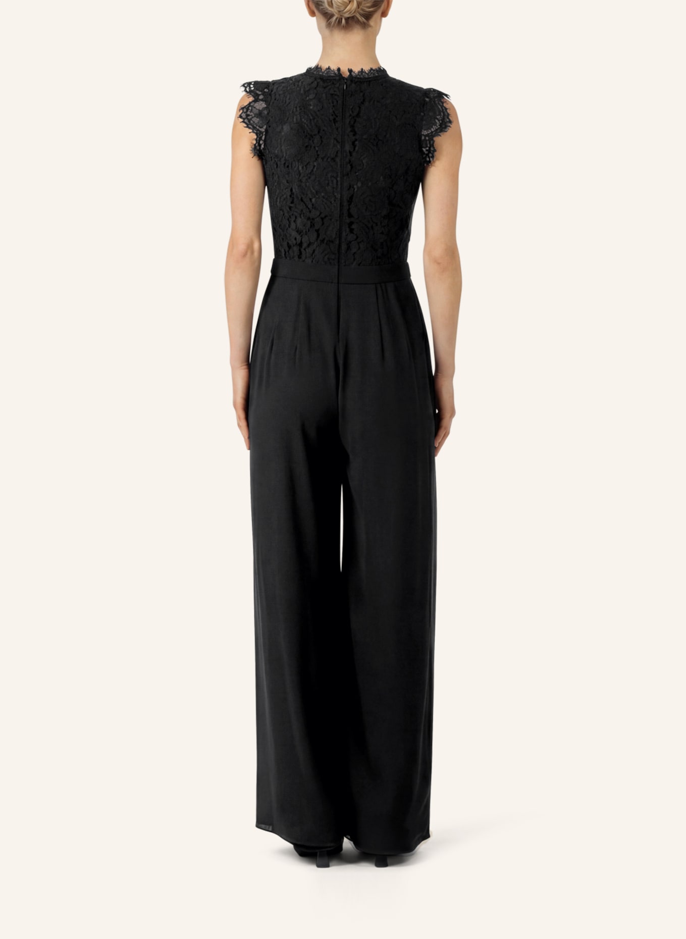 APART Overall mit Spitzenoberteil: SCHWARZ