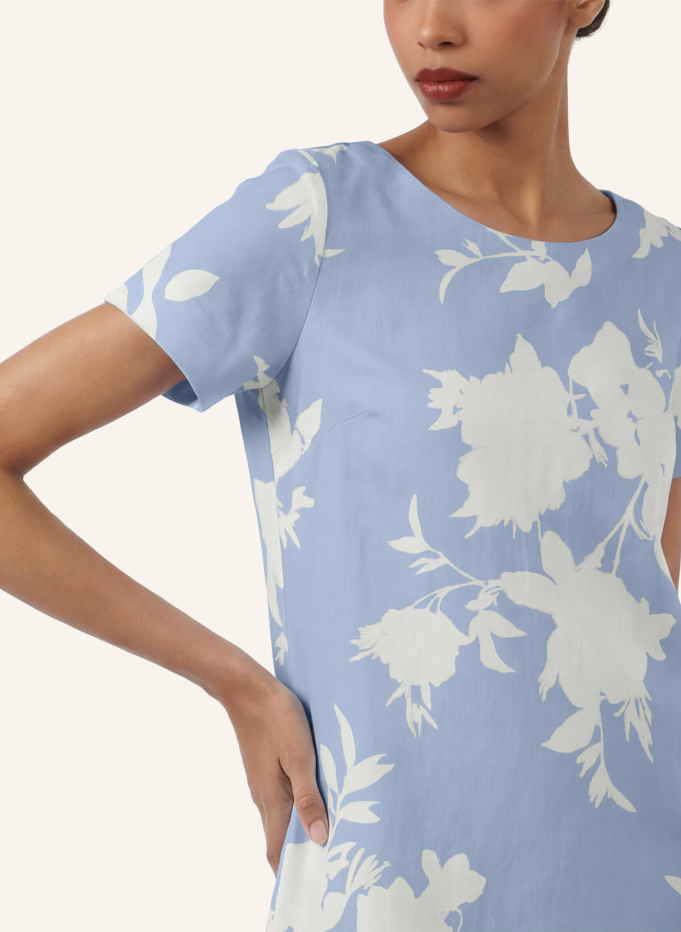 APART Jerseykleid: HELLBLAU/ CREME