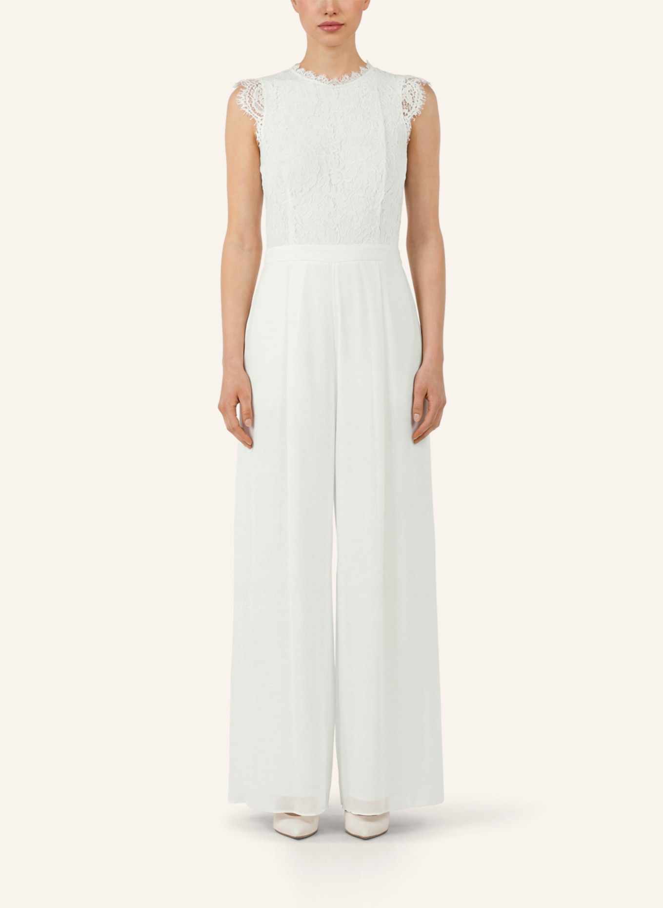 APART Overall mit Spitzenoberteil: CREME