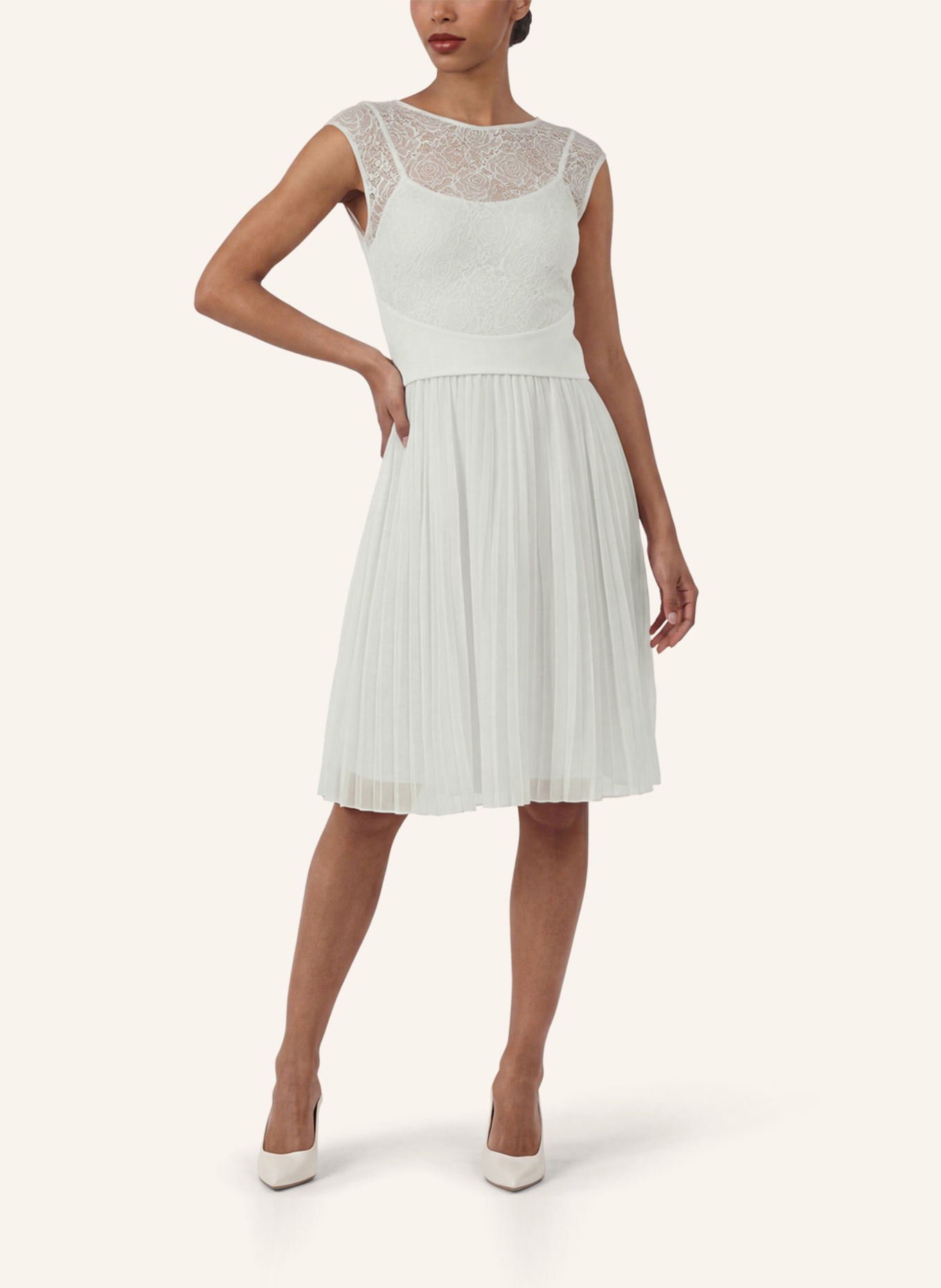 APART Cocktailkleid: CREME