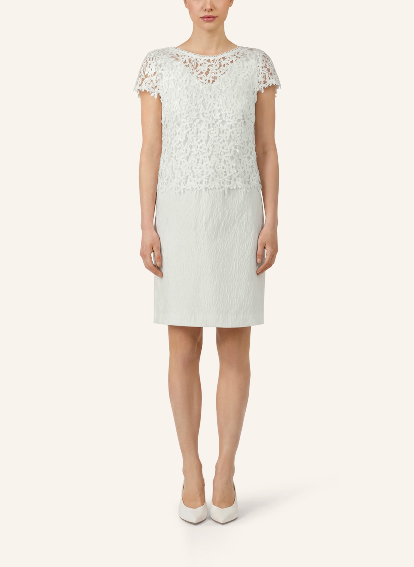 APART Etuikleid mit Spitzenjäckchen: CREME