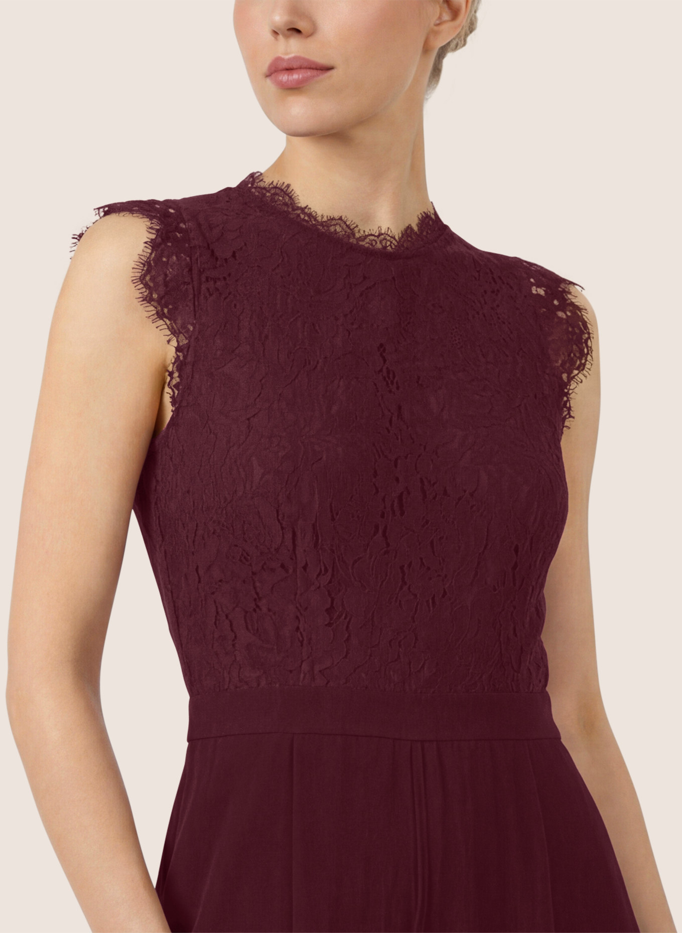 APART Overall mit Spitzenoberteil: ROT