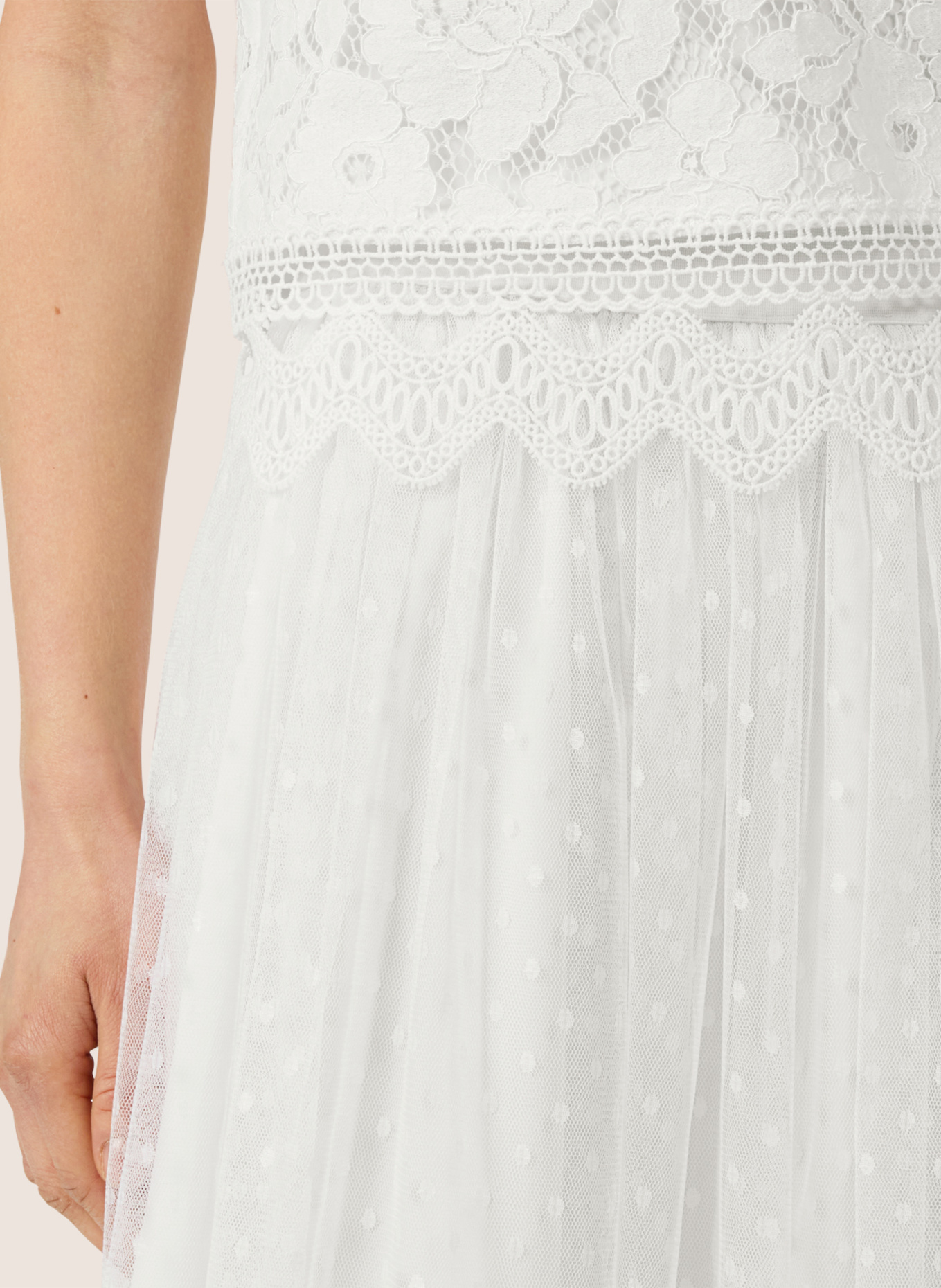 APART Tüllrock: CREME