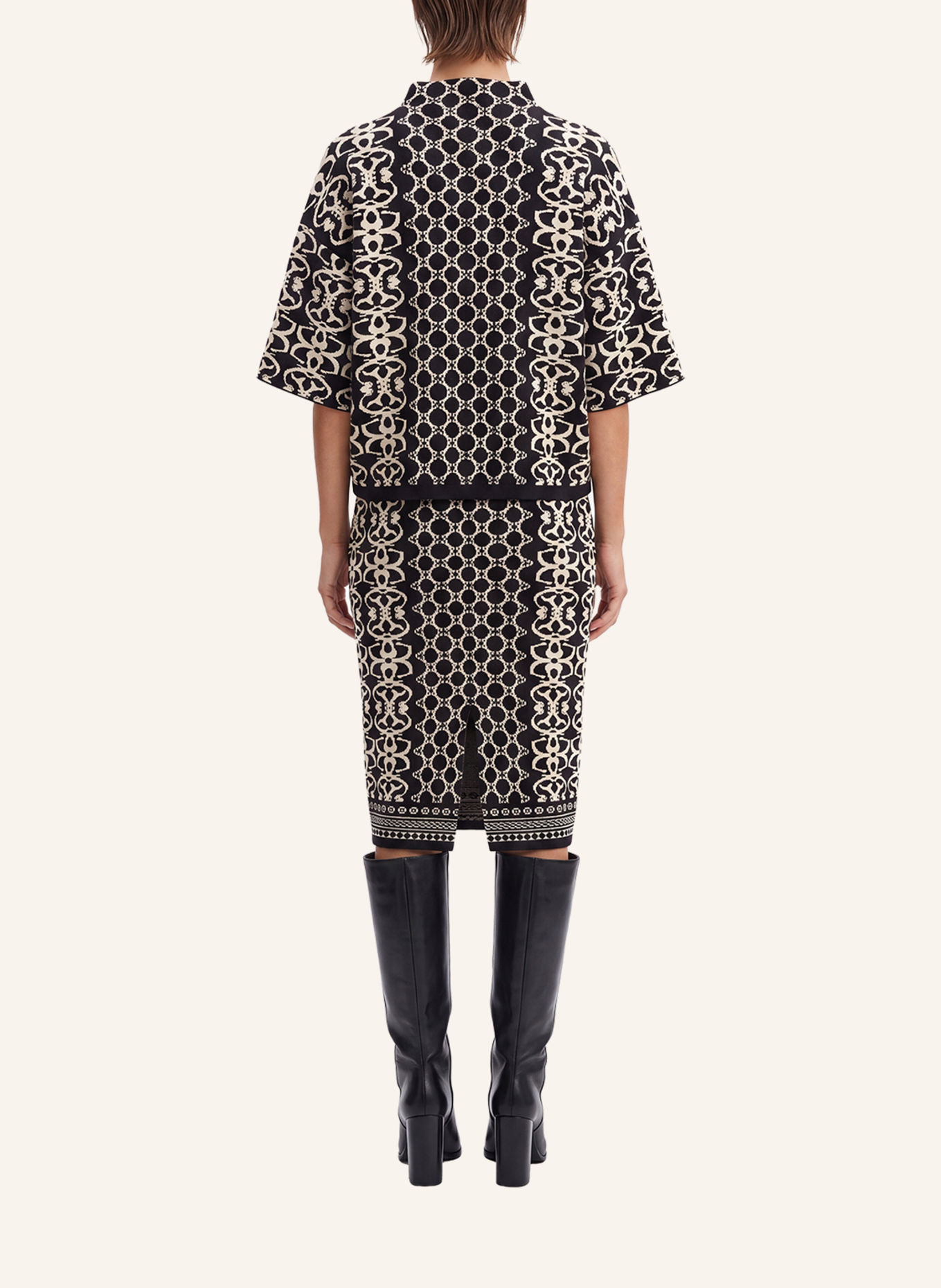 APART Jacquard Pullover: SCHWARZ / BEIGE