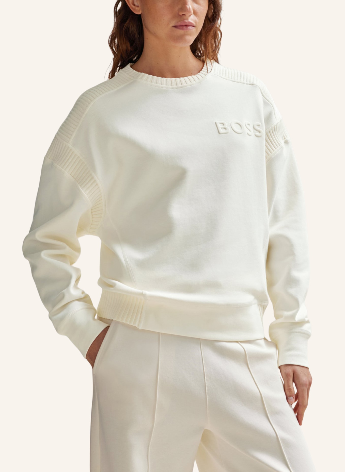 BOSS Sweatshirt EMAINA Relaxed Fit, Farbe: WEISS (Bild 4)