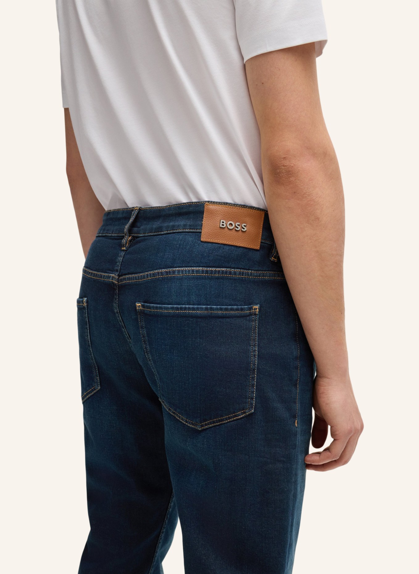 BOSS Jeans TABER Tapered Fit, Farbe: DUNKELBLAU (Bild 4)