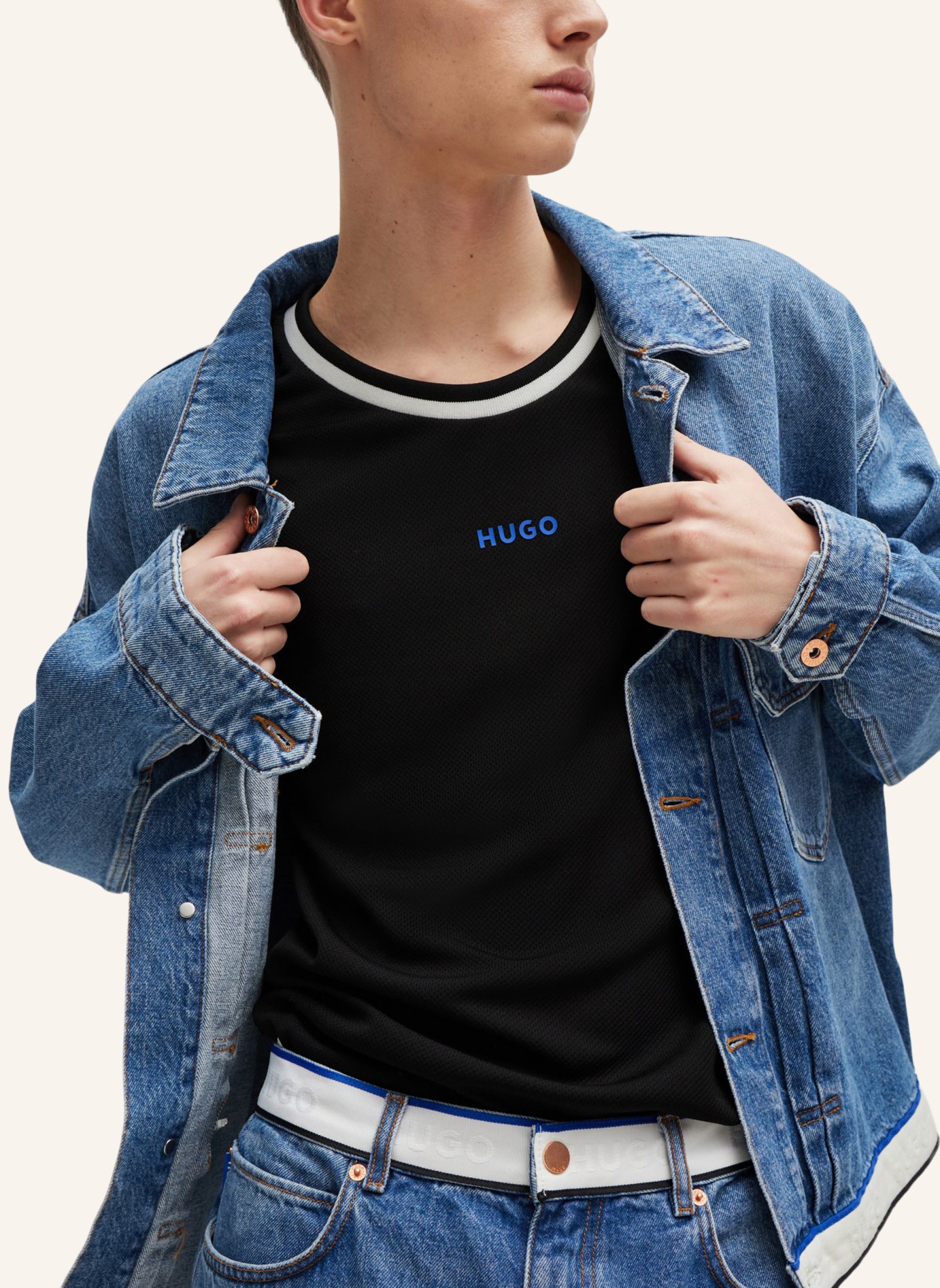 HUGO T-Shirt NAXIMOS Relaxed Fit, Farbe: SCHWARZ (Bild 3)