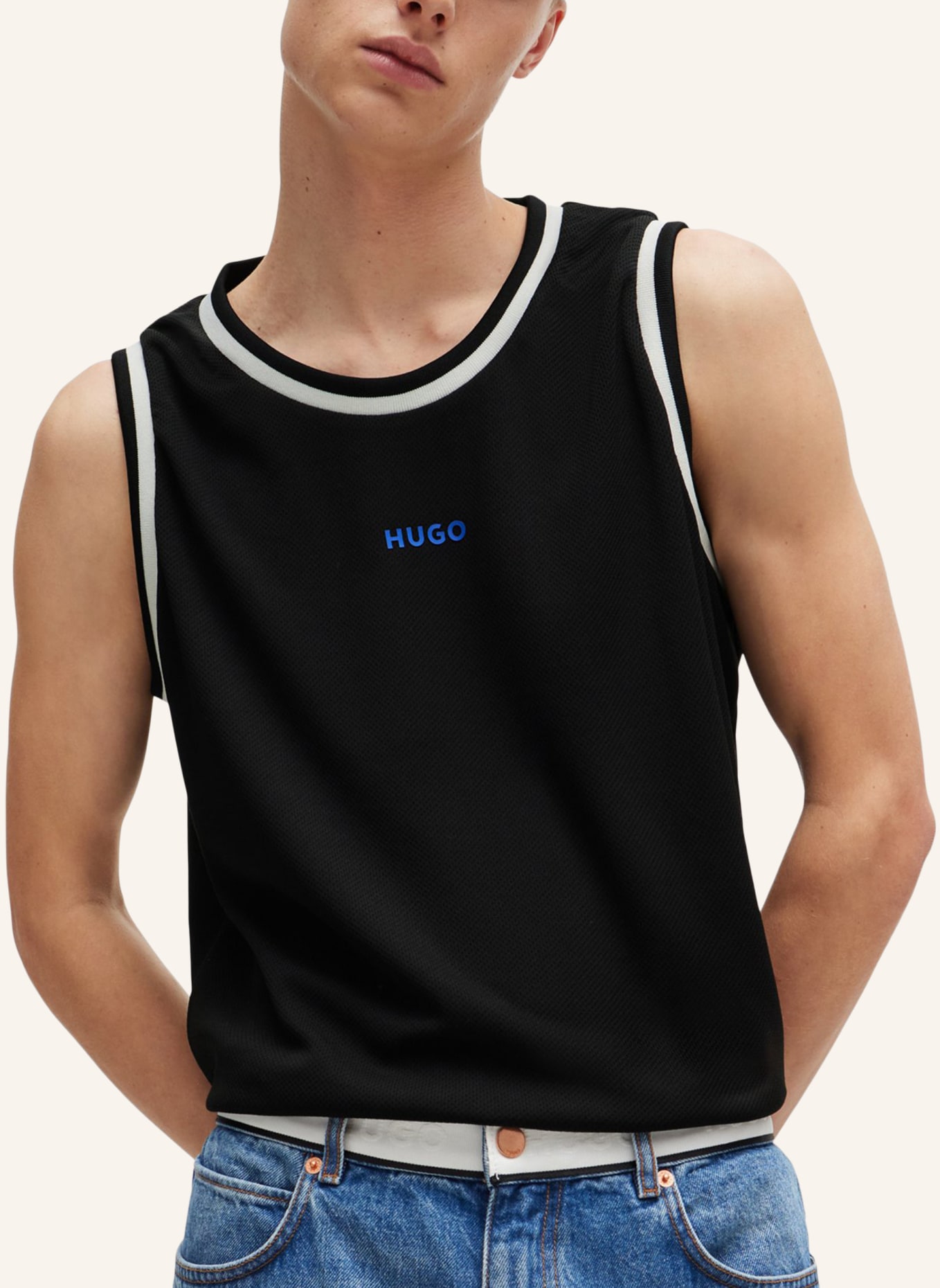HUGO T-Shirt NAXIMOS Relaxed Fit, Farbe: SCHWARZ (Bild 4)