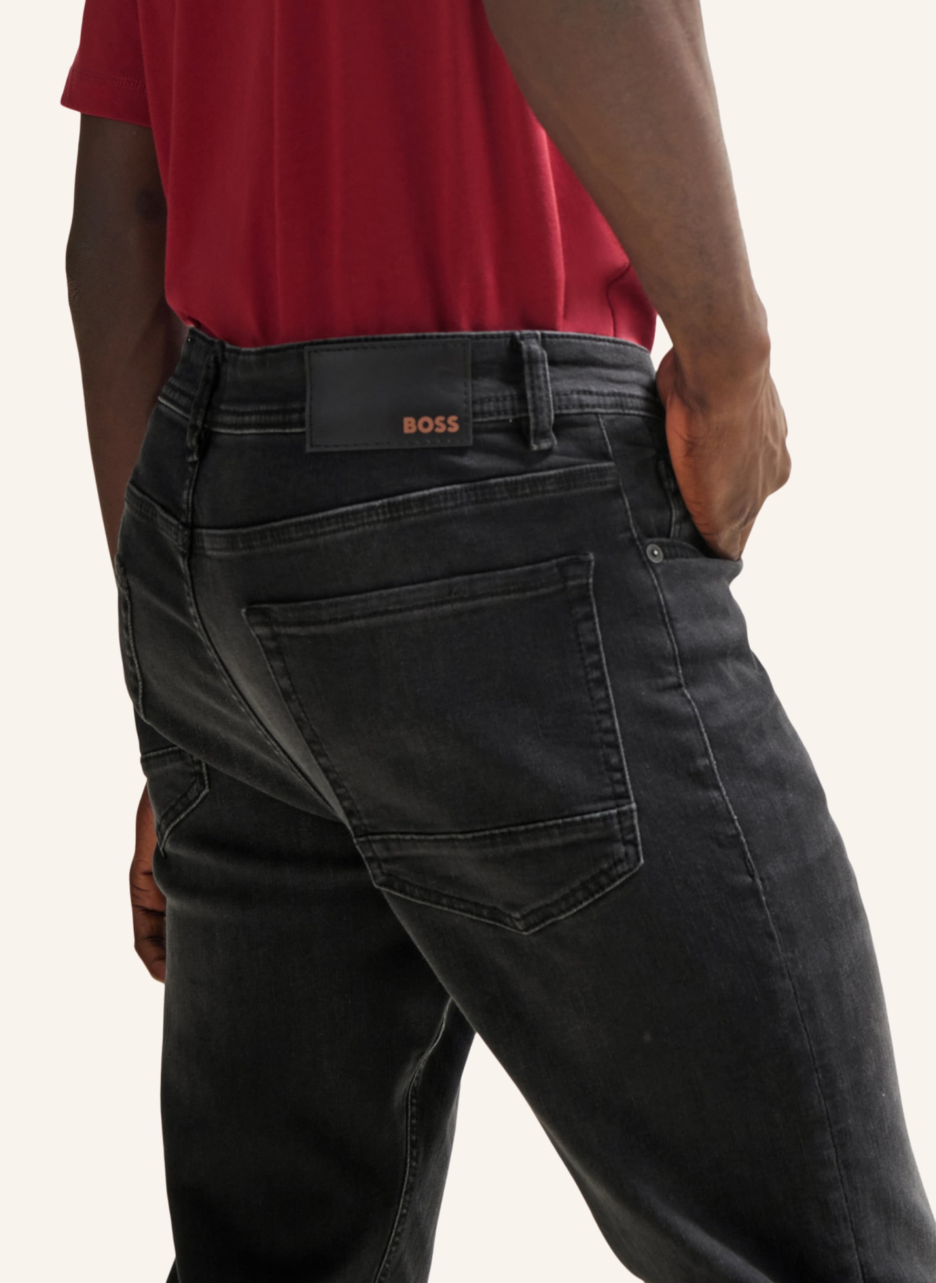 BOSS Jeans TABER ZIP BC-P-1 Tapered Fit, Farbe: DUNKELGRAU (Bild 4)