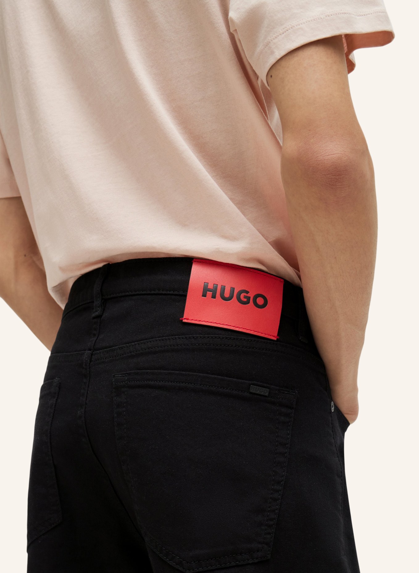 HUGO Jeans HUGO 634 Tapered Fit, Farbe: SCHWARZ (Bild 4)