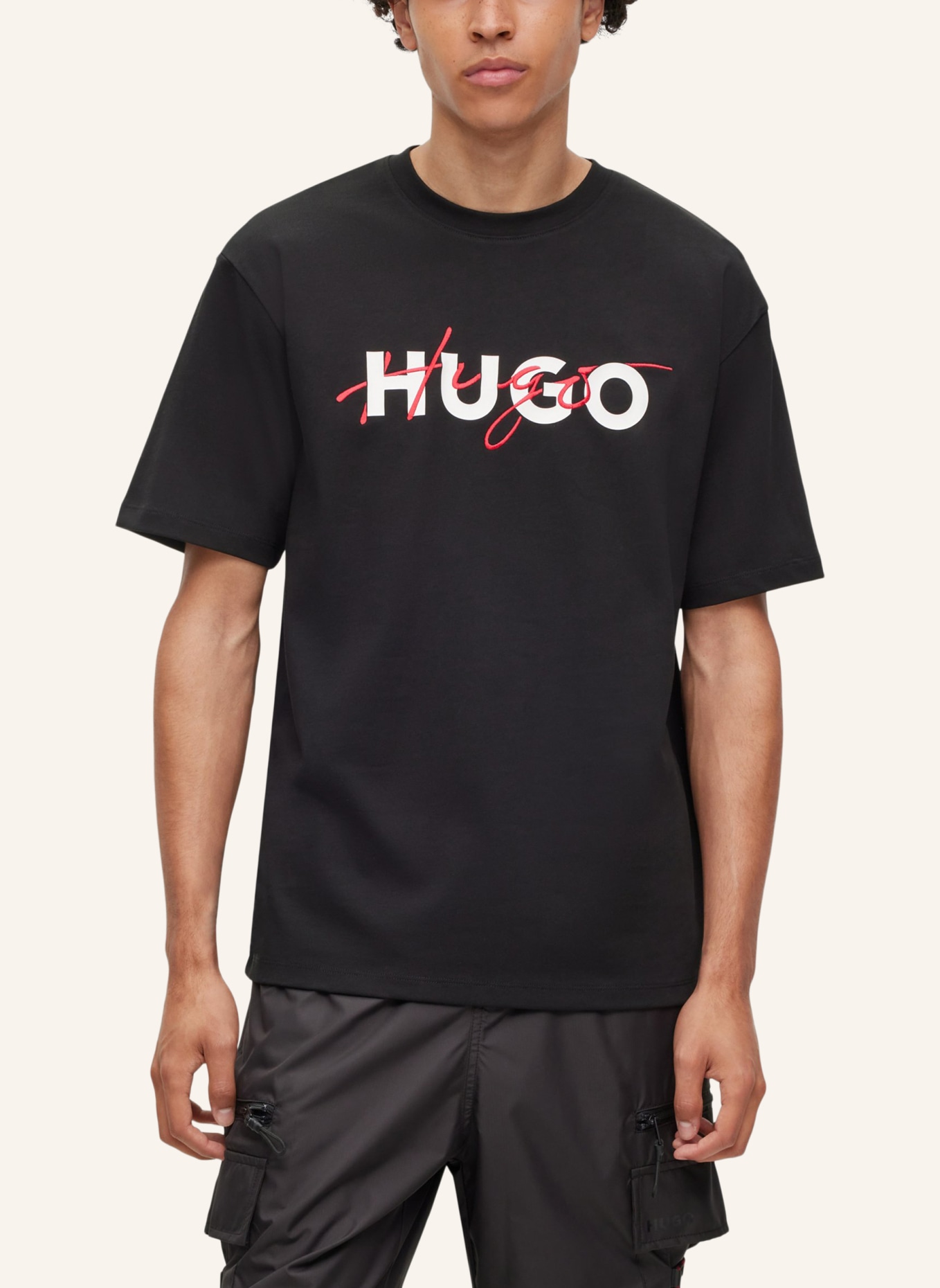 HUGO T-Shirt DAKAISHI Relaxed Fit, Farbe: SCHWARZ (Bild 4)