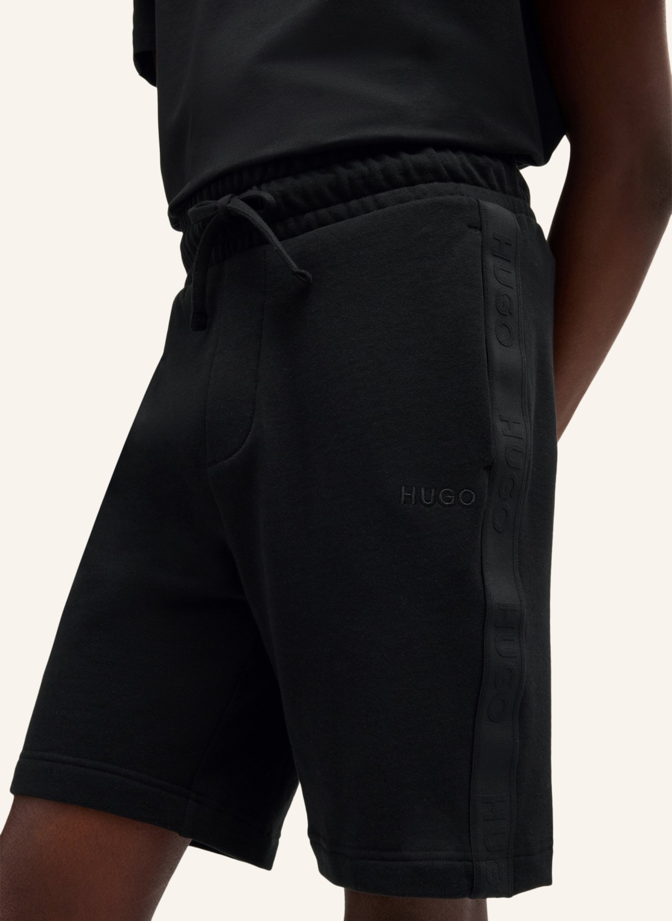 HUGO Loungewear Unterteil TONAL LOGO SHORTS, Farbe: SCHWARZ (Bild 4)