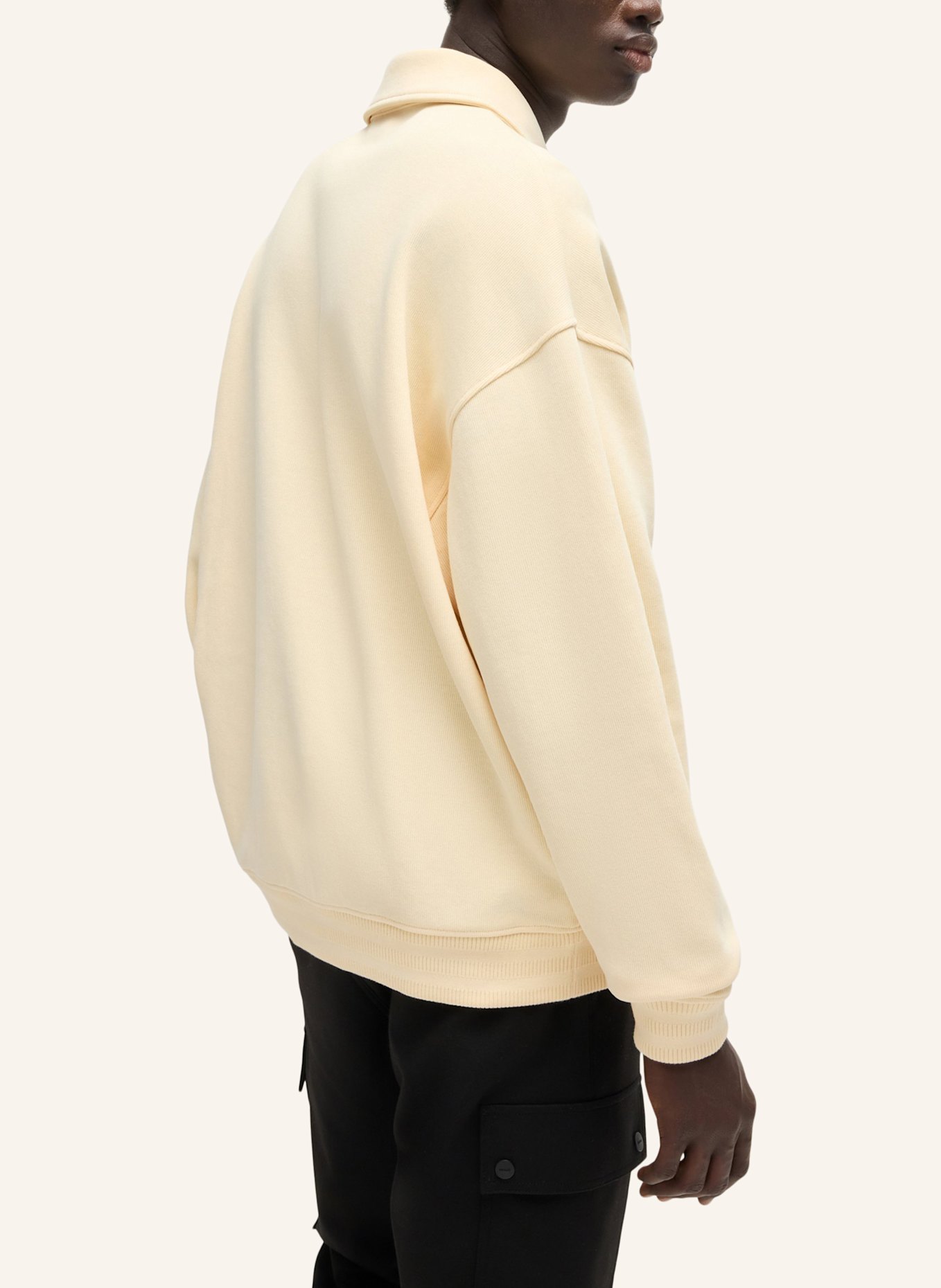 HUGO Sweatshirt DARASAIL Oversize Fit, Farbe: BEIGE (Bild 2)