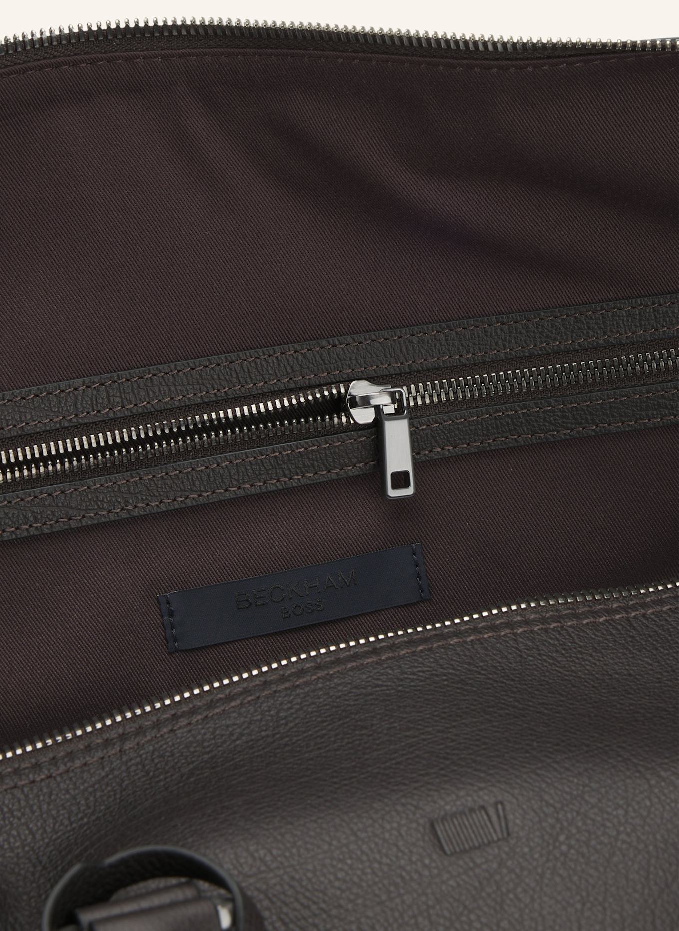 BOSS Reisetasche AXTON HOLDALL_DB: DUNKELBRAUN