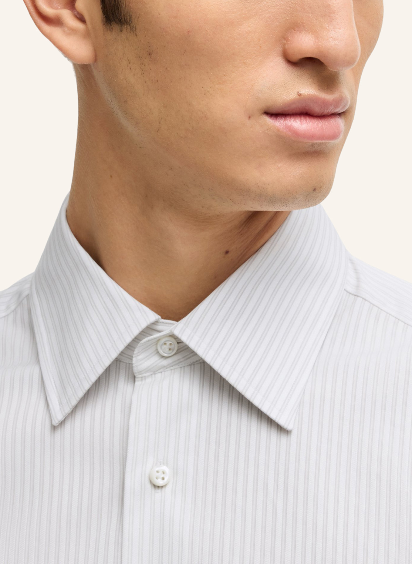 BOSS Business Hemd L-HAYS-KENT-C1-243 Slim Fit: GRAU