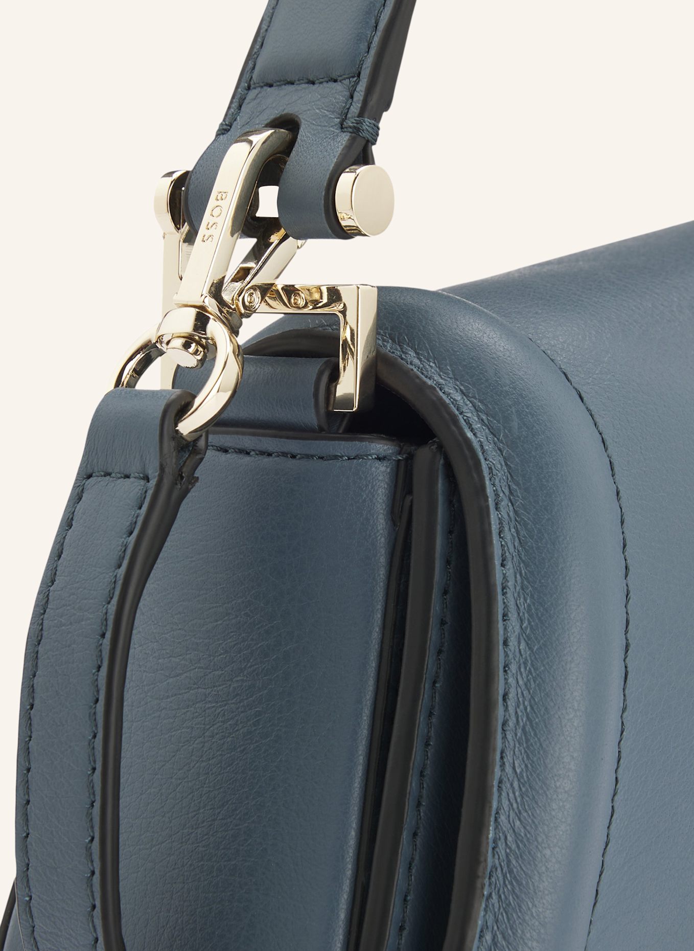 BOSS Umhängetasche ARIELL M SHOUD.BAG M: HELLBLAU