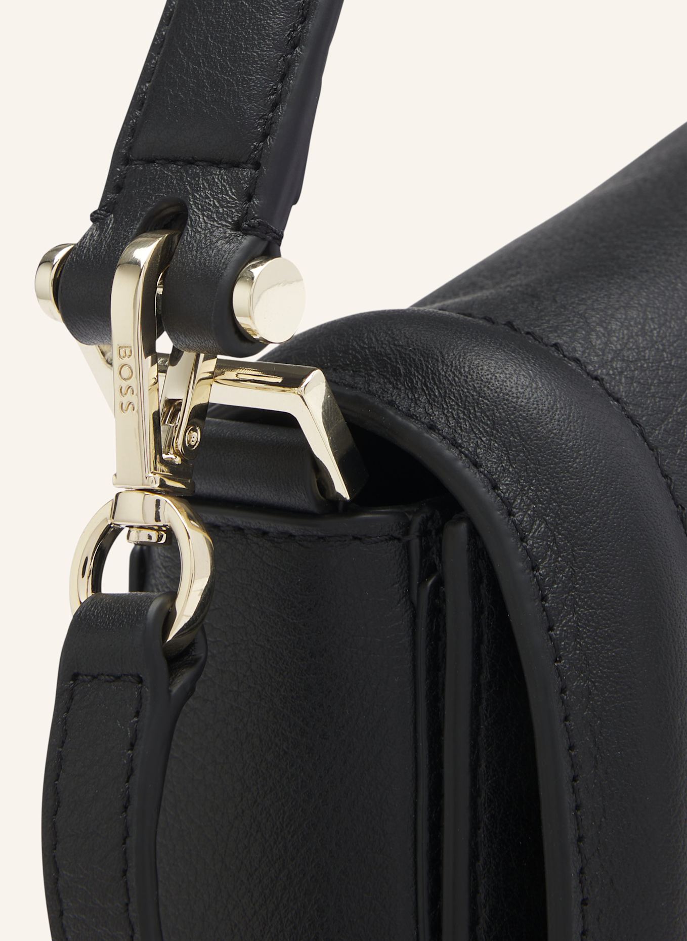 BOSS Umhängetasche ARIELL M SHOUD.BAG M: SCHWARZ