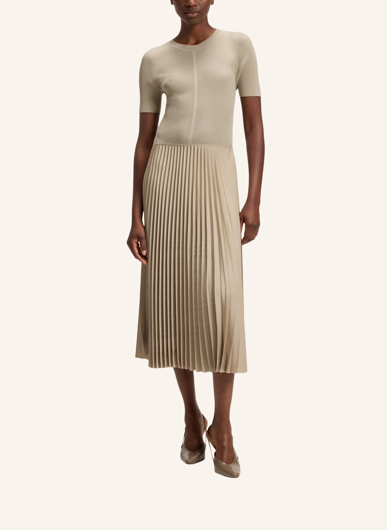 BOSS Gestricktes Kleid FADRIDI: BEIGE
