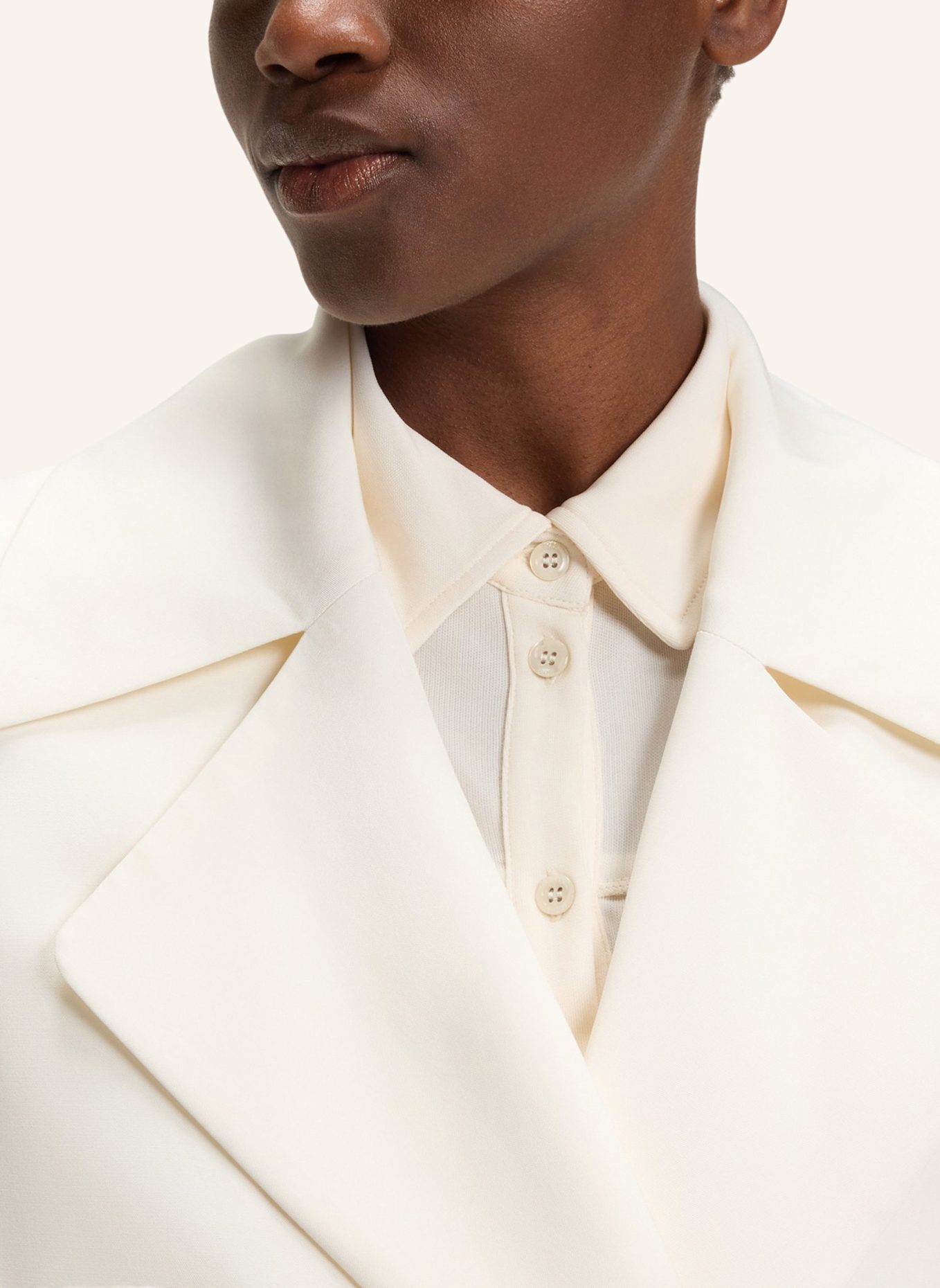 BOSS Klassischer Mantel CALISSYA Regular Fit: WEISS