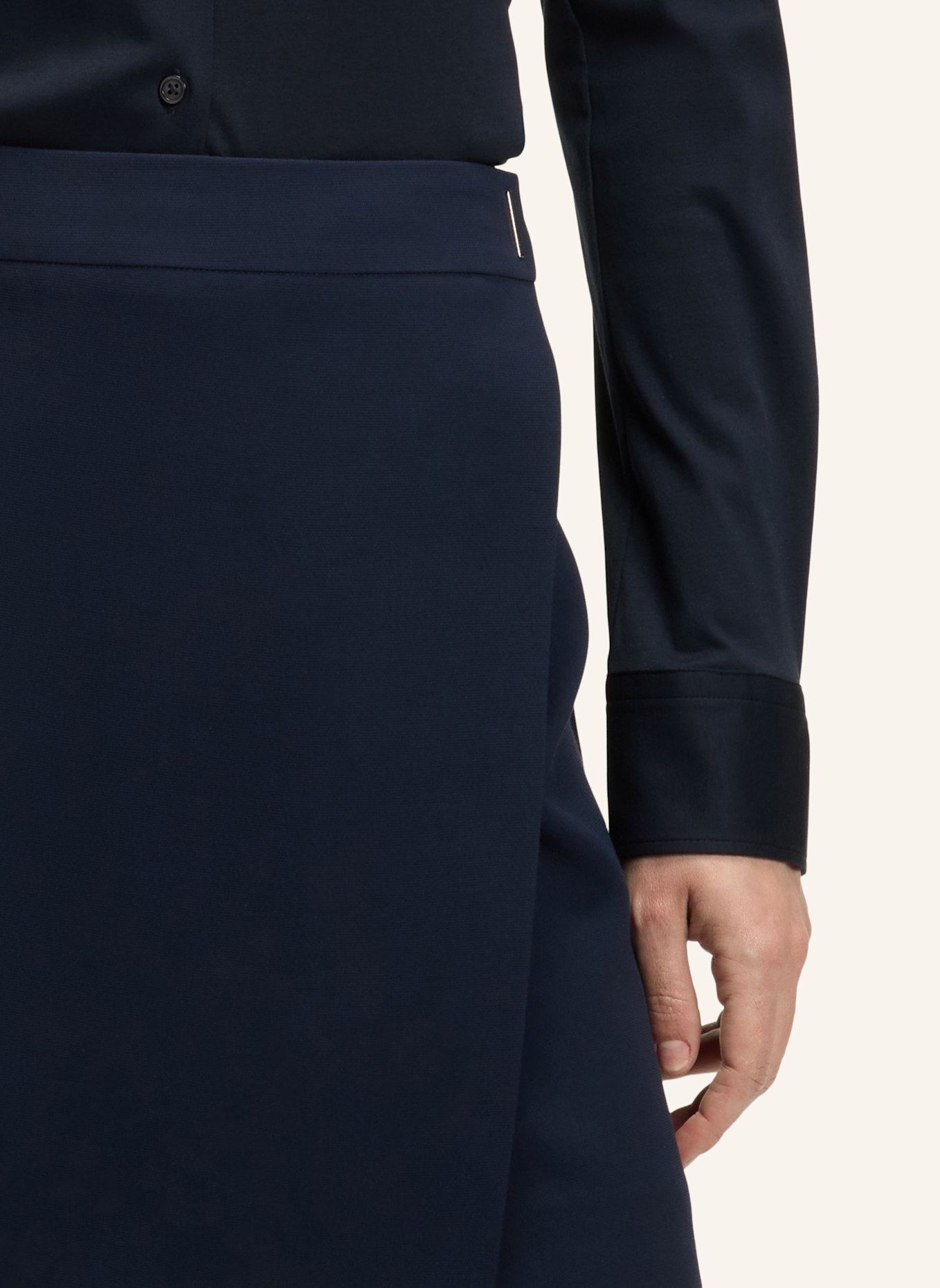 BOSS Casual Bluse BRONTA_TUESDAY Extra-Slim Fit: DUNKELBLAU