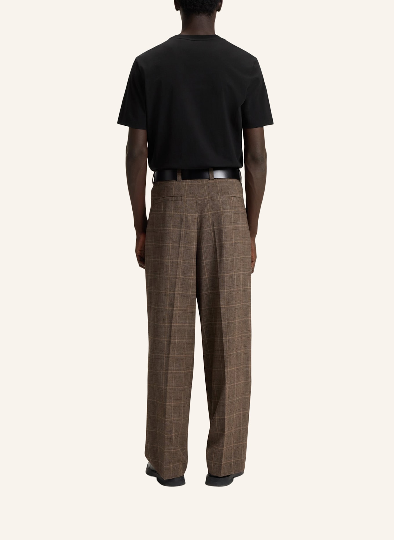 HUGO T-Shirt DUGOLINI Regular Fit: SCHWARZ